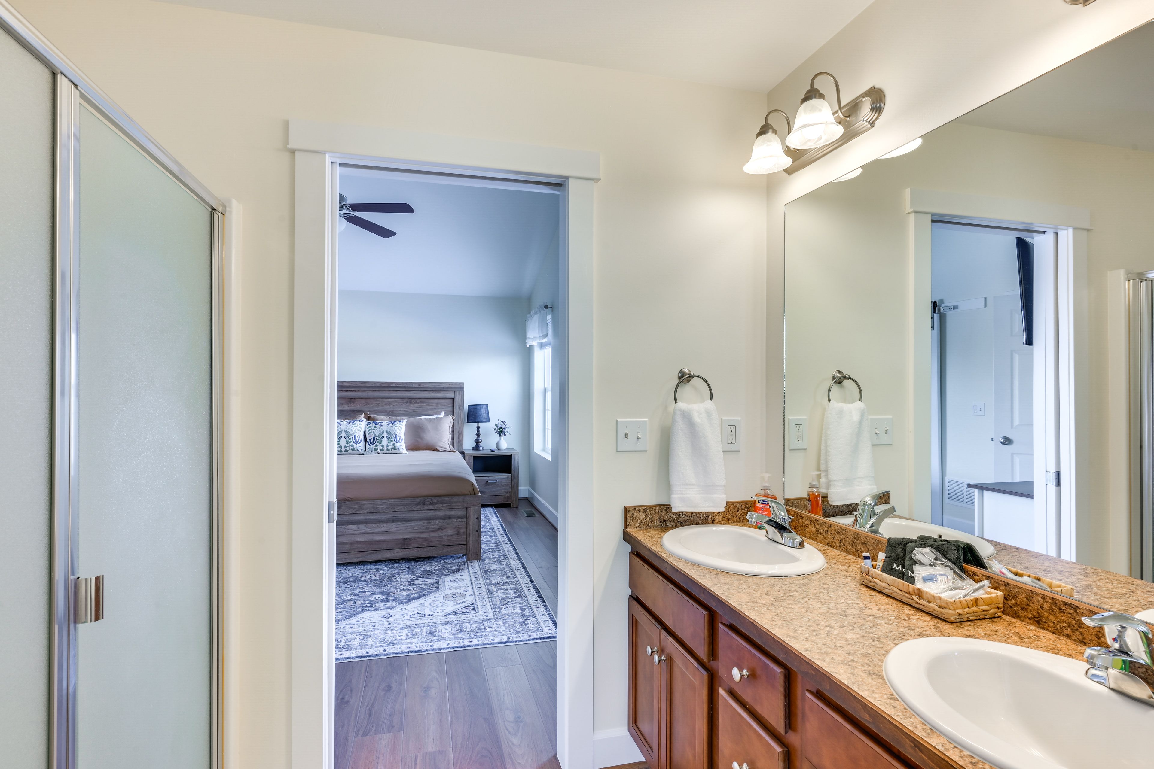 En-Suite Bathroom | Soaking Tub