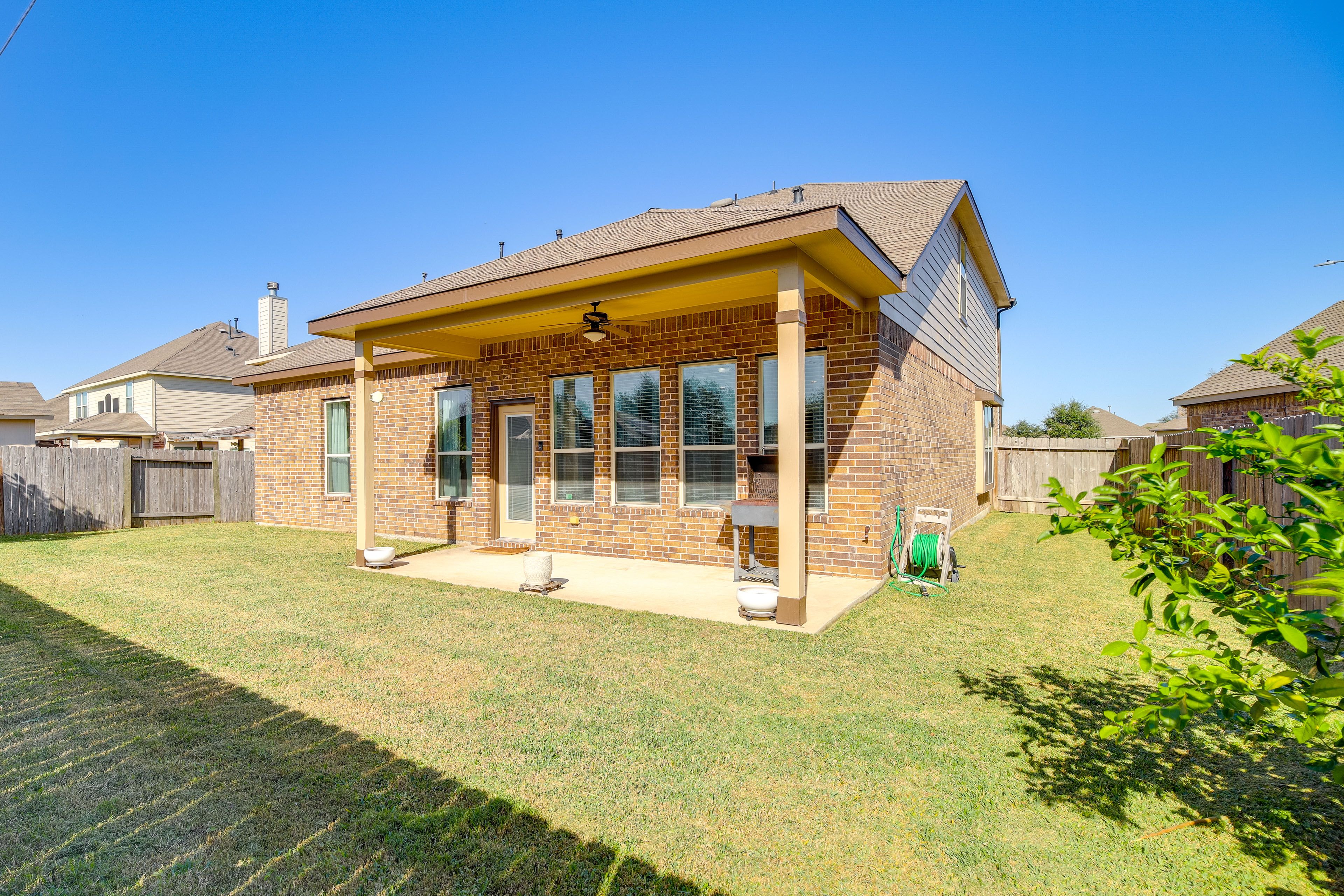 Patio & Yard