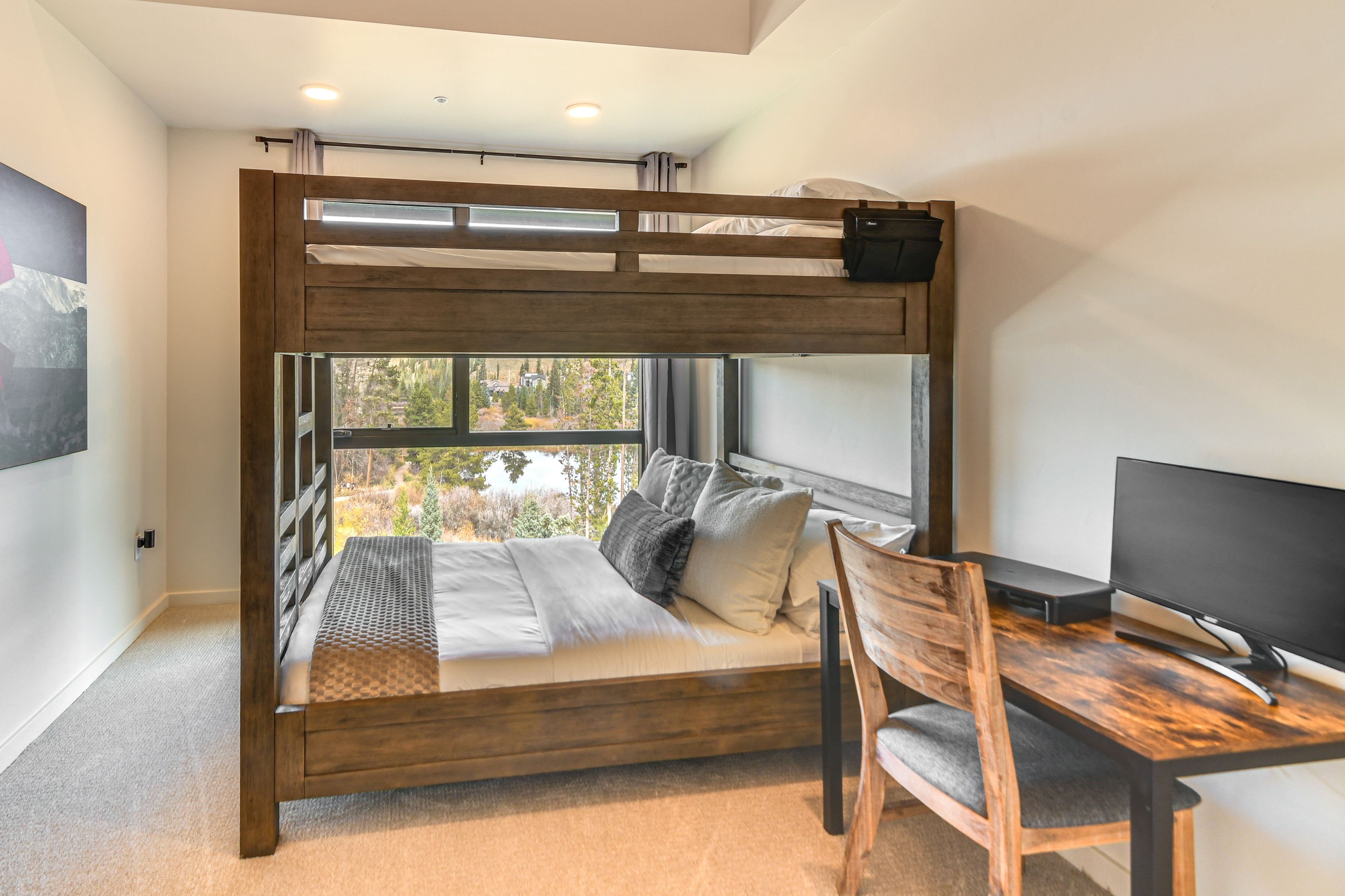 Bedroom 3 | Queen Bunk Bed | Linens Provided