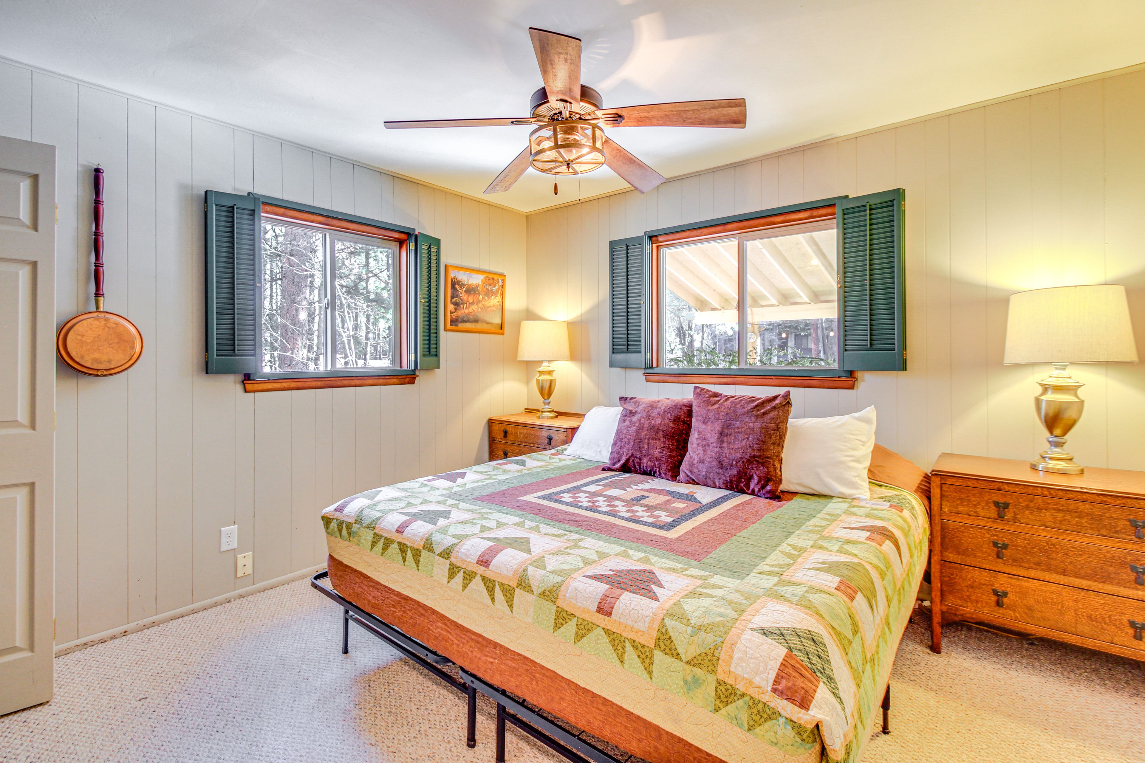 Bedroom 1 | 1st Floor | King Bed | Linens Provided