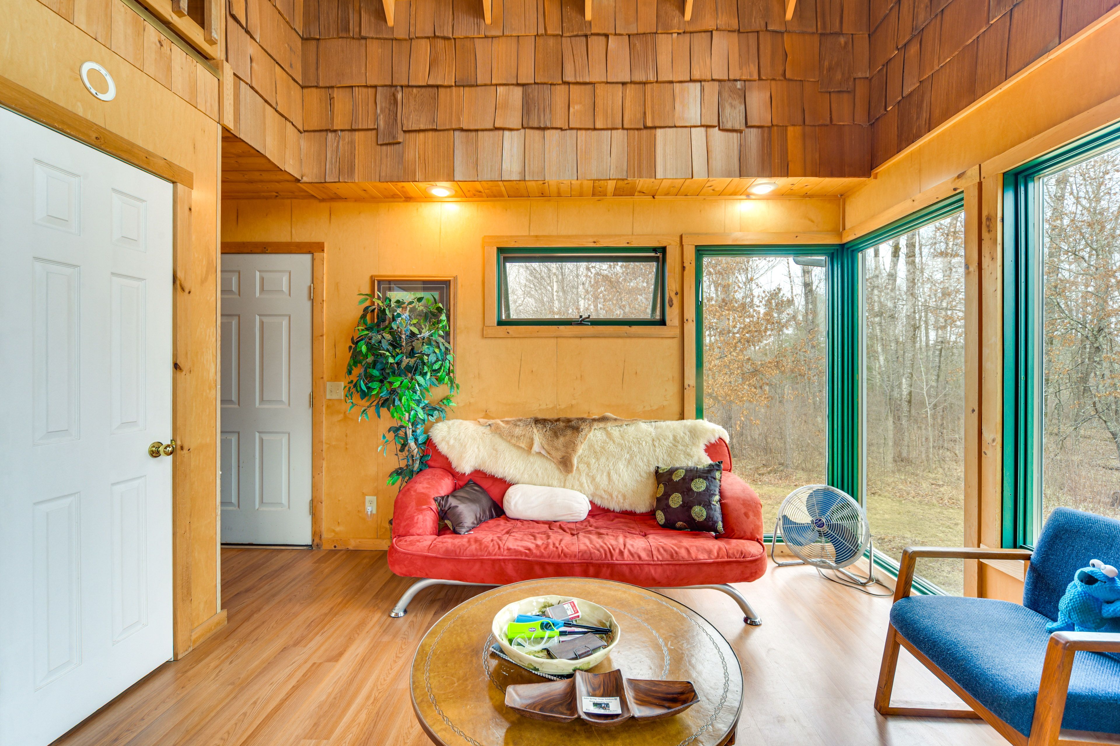 Living Area | Fireplace | Board Games | Main Floor