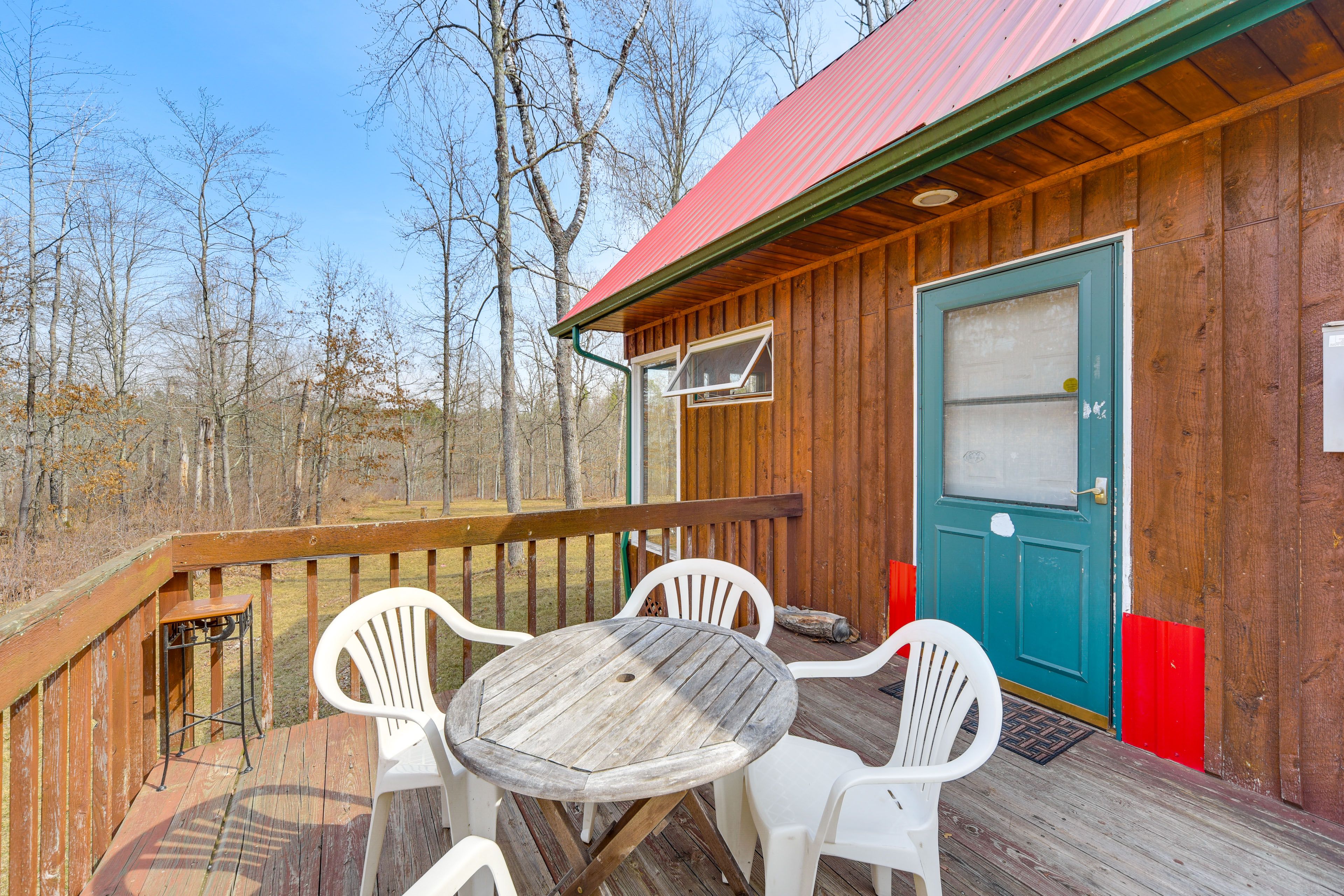 Cabin Exterior | Furnished Deck | Dining Area