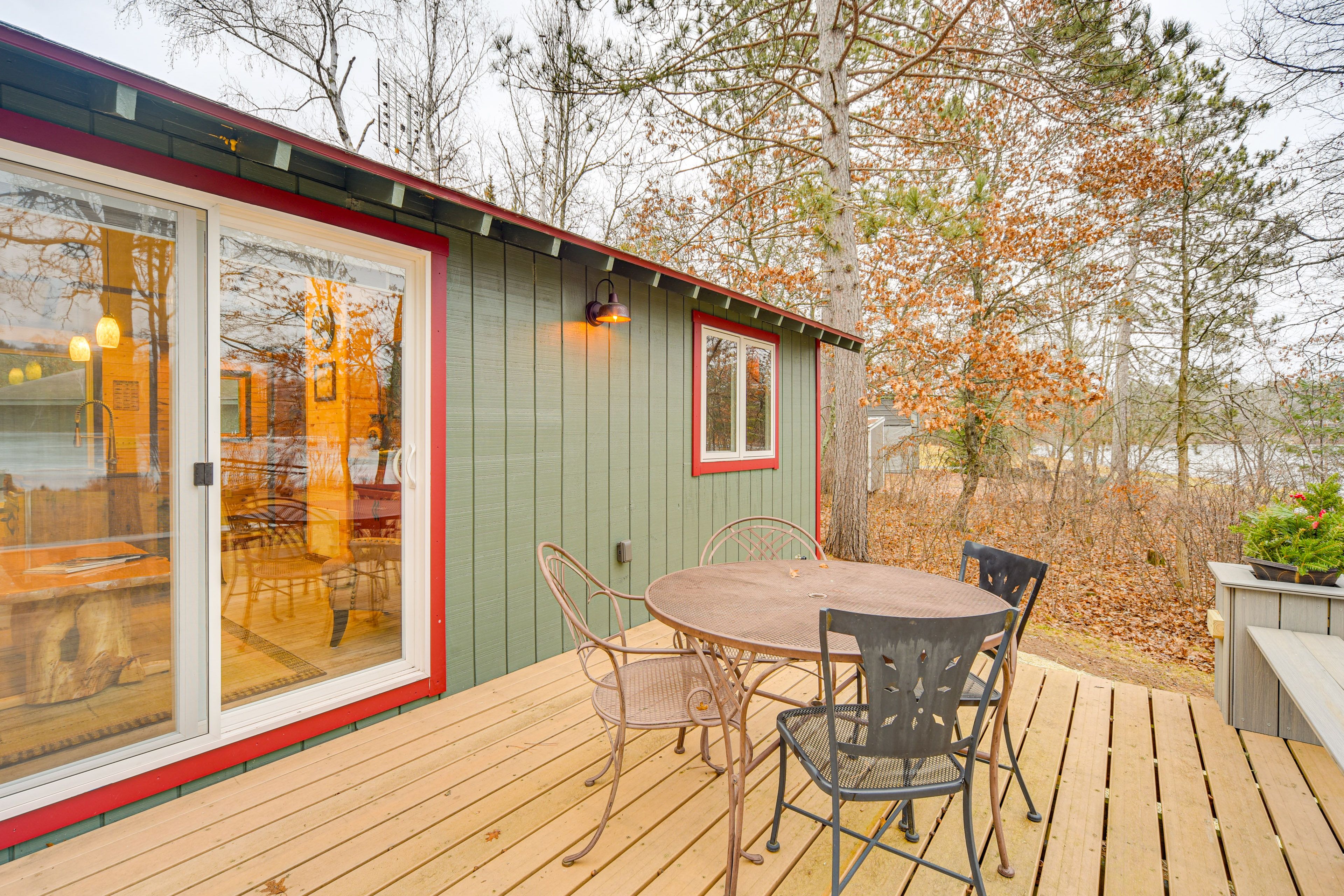 Furnished Deck | Gas Grill