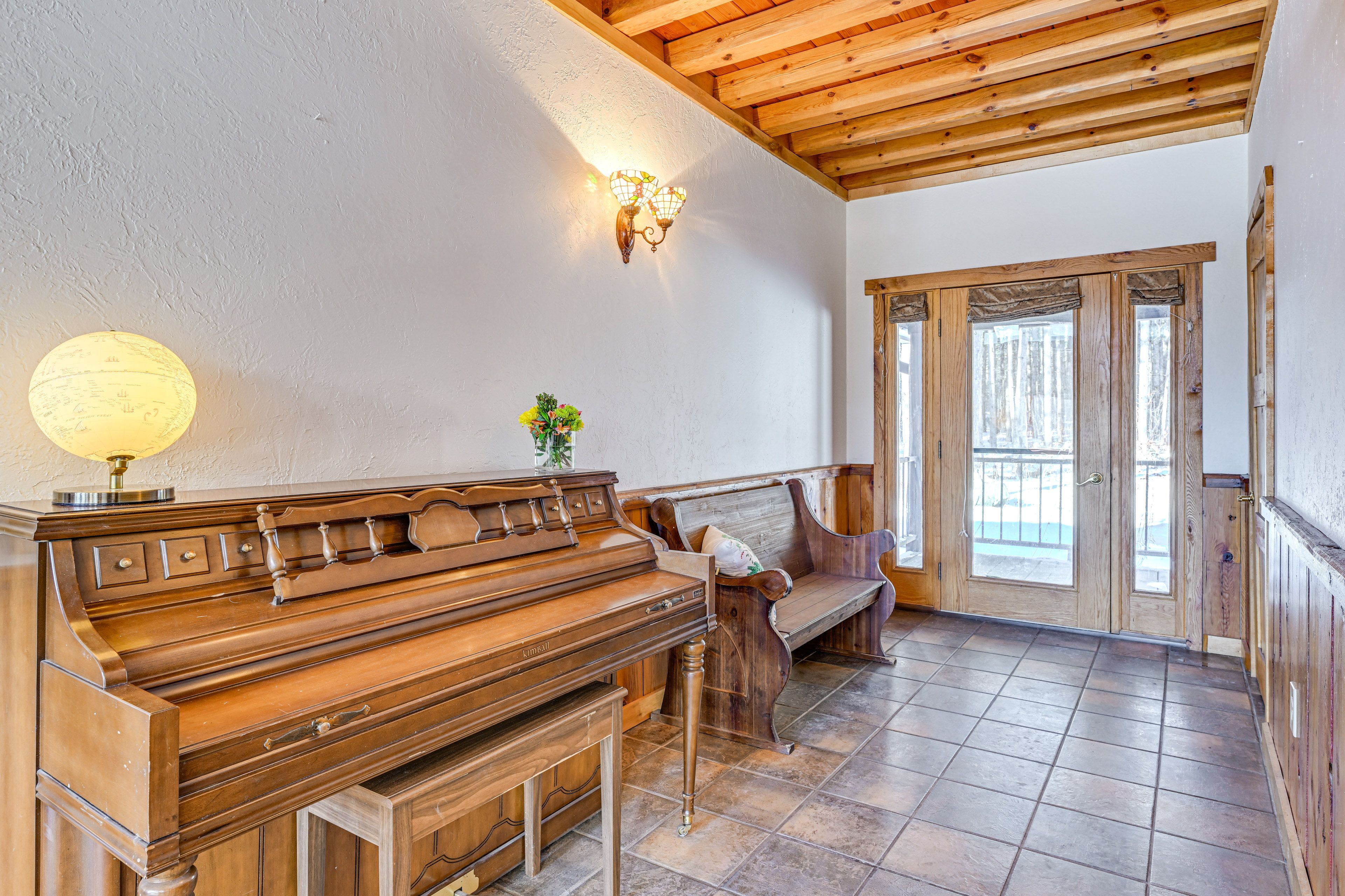Foyer | Main Level