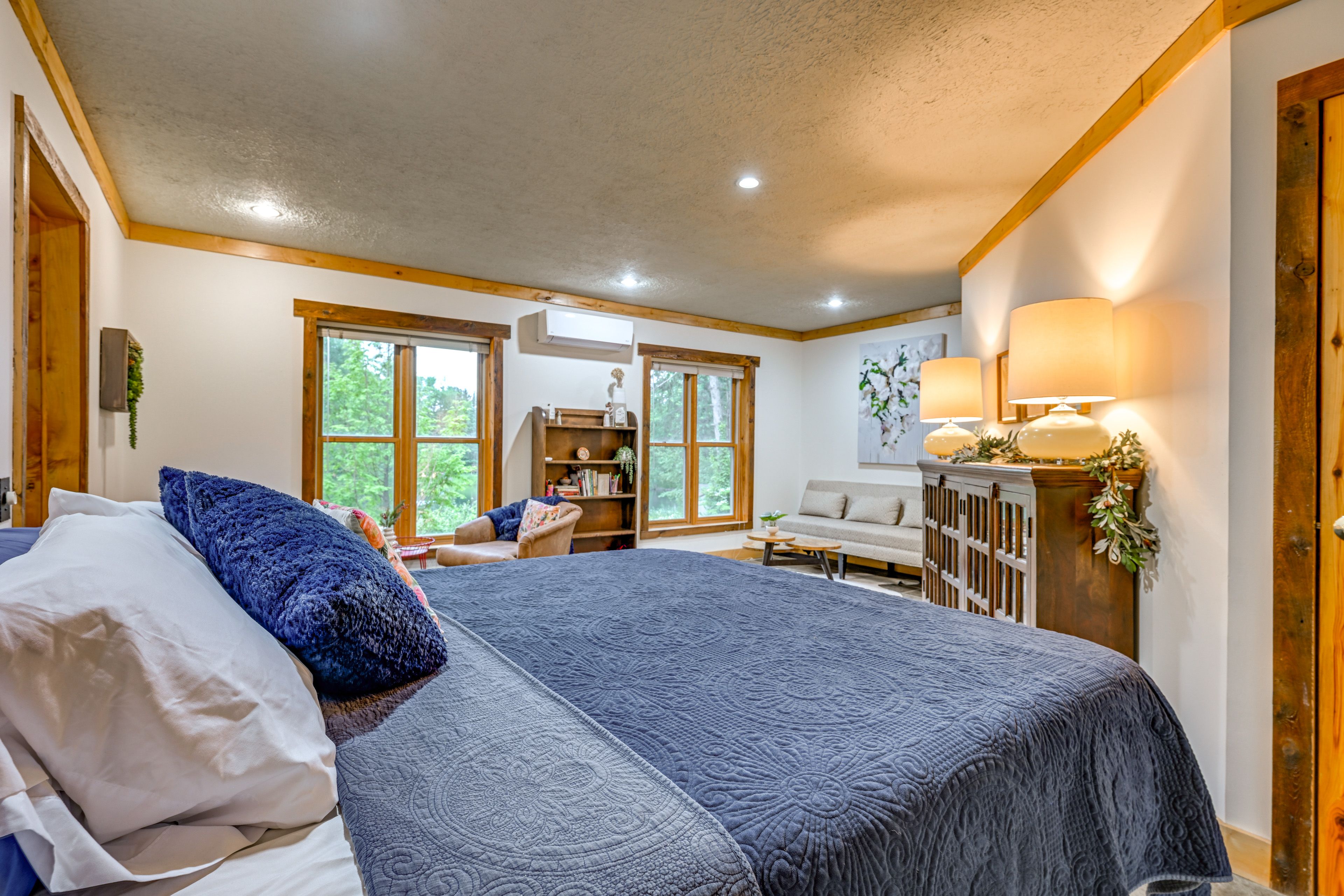 Bedroom 1 | King Bed | Main Level