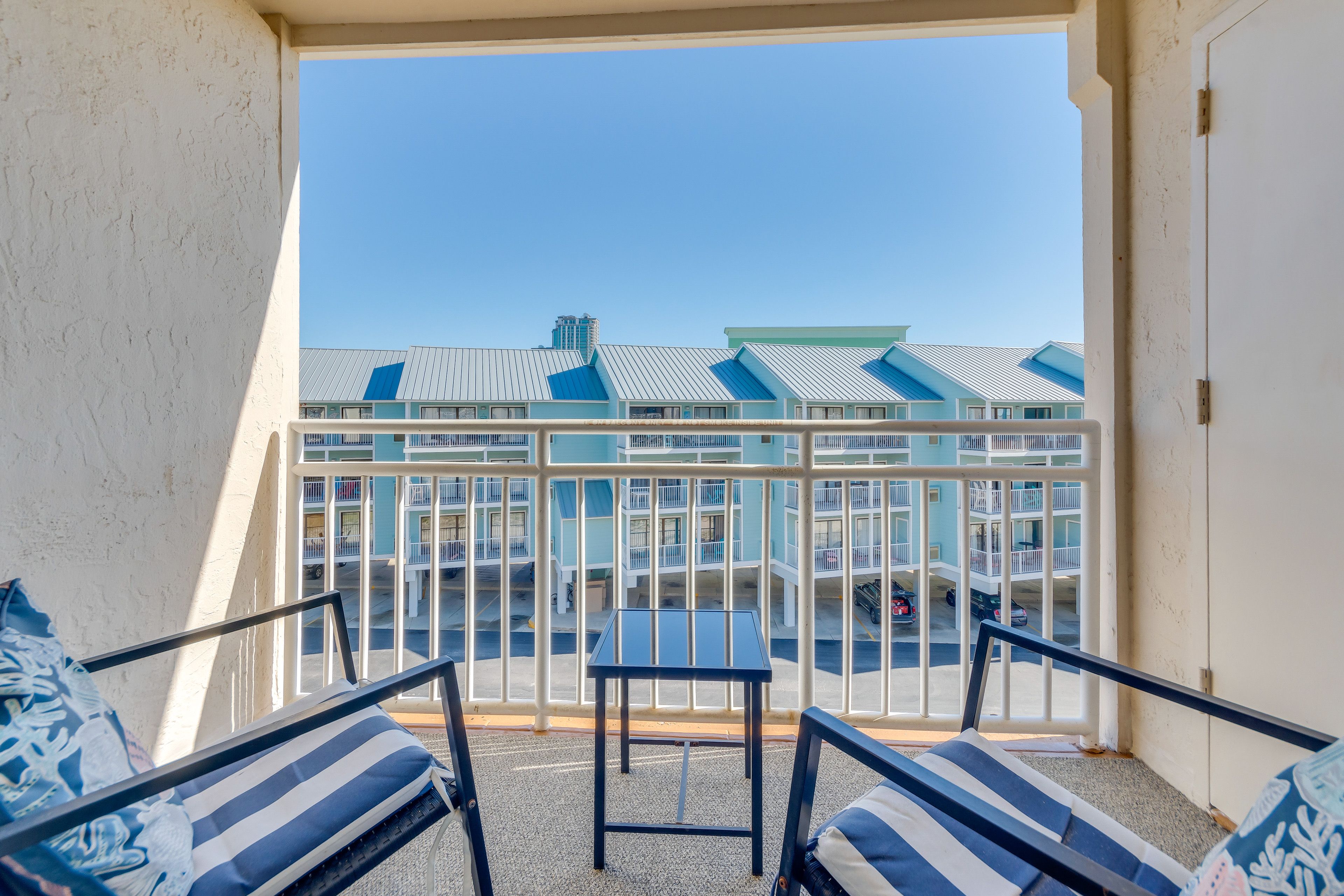 Private Balcony | Partial Ocean View
