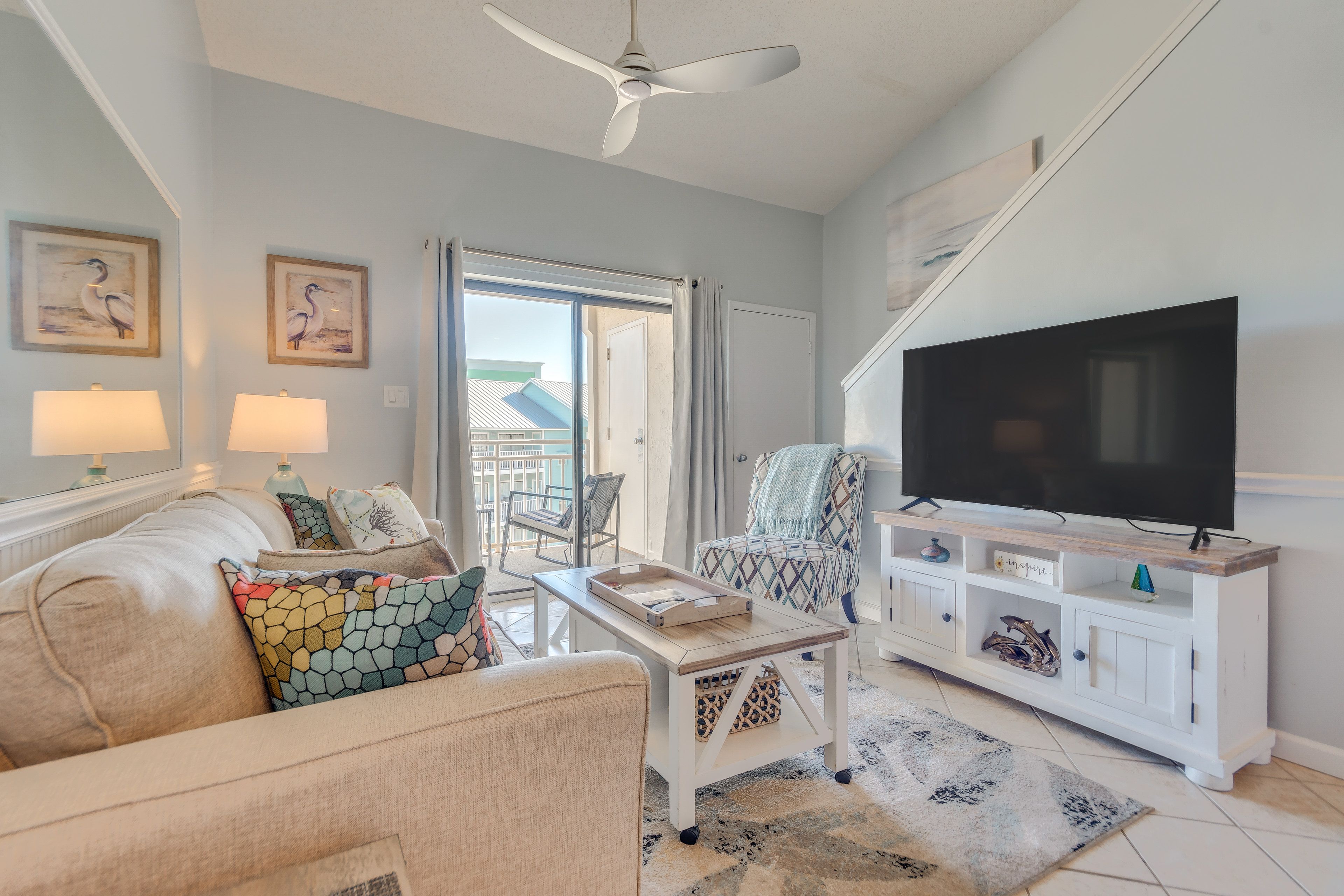 Living Room | 1st Floor | Queen Sleeper Sofa | Central A/C & Heat | Smart TV