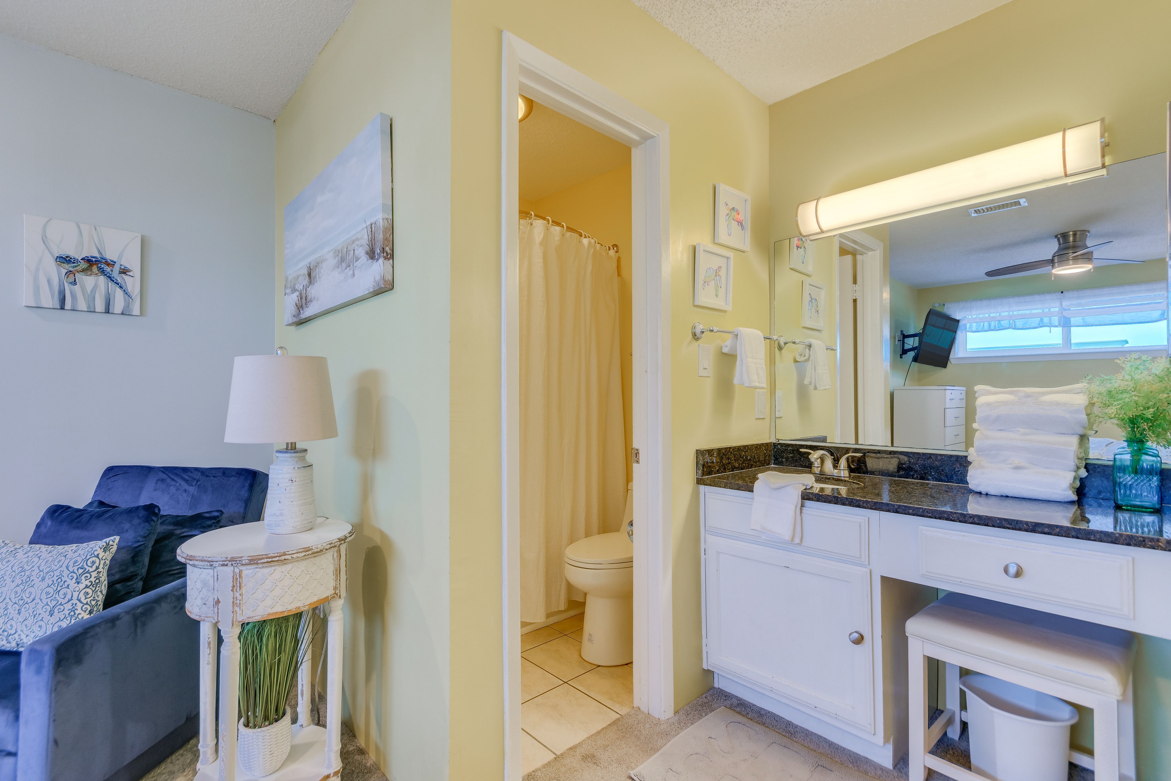En-Suite Bathroom | 2nd Floor