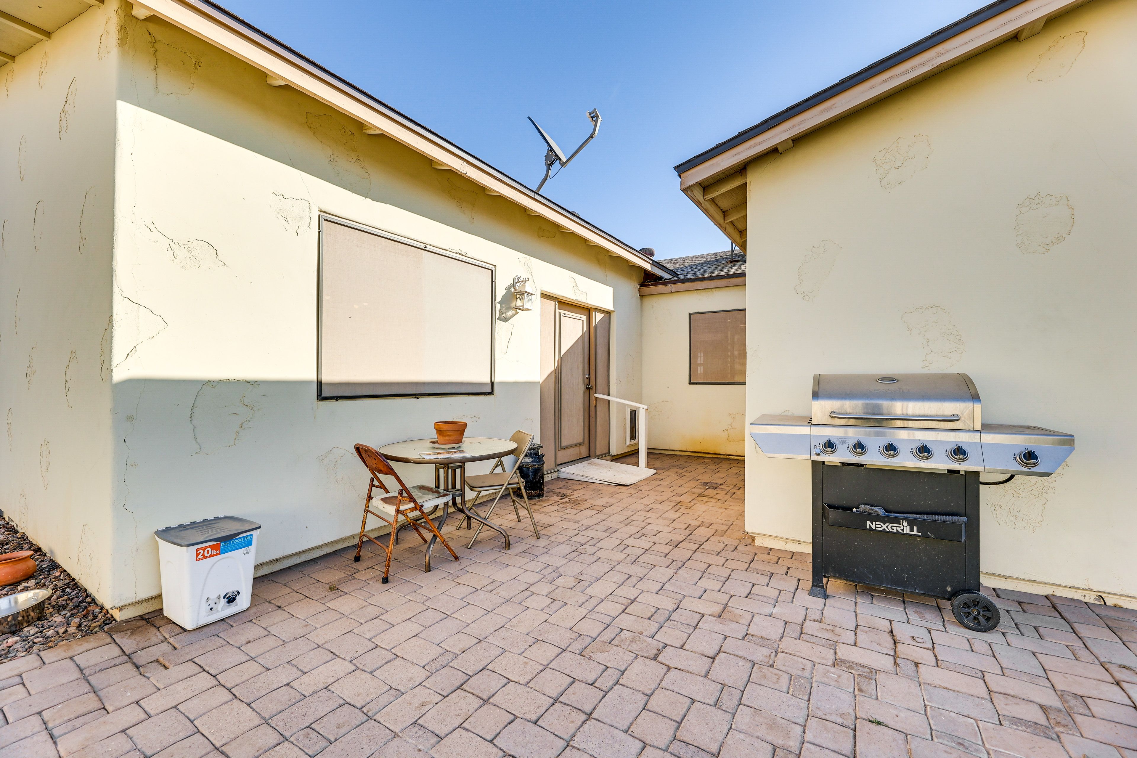 Shared Yard | Gas Grill