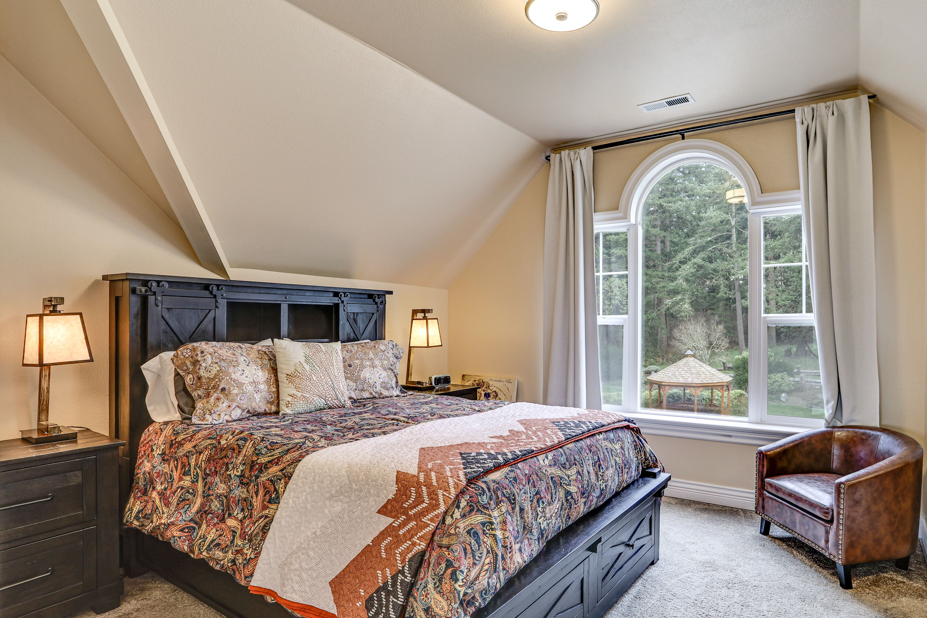 Bedroom 4 | Queen Bed | Upper Level