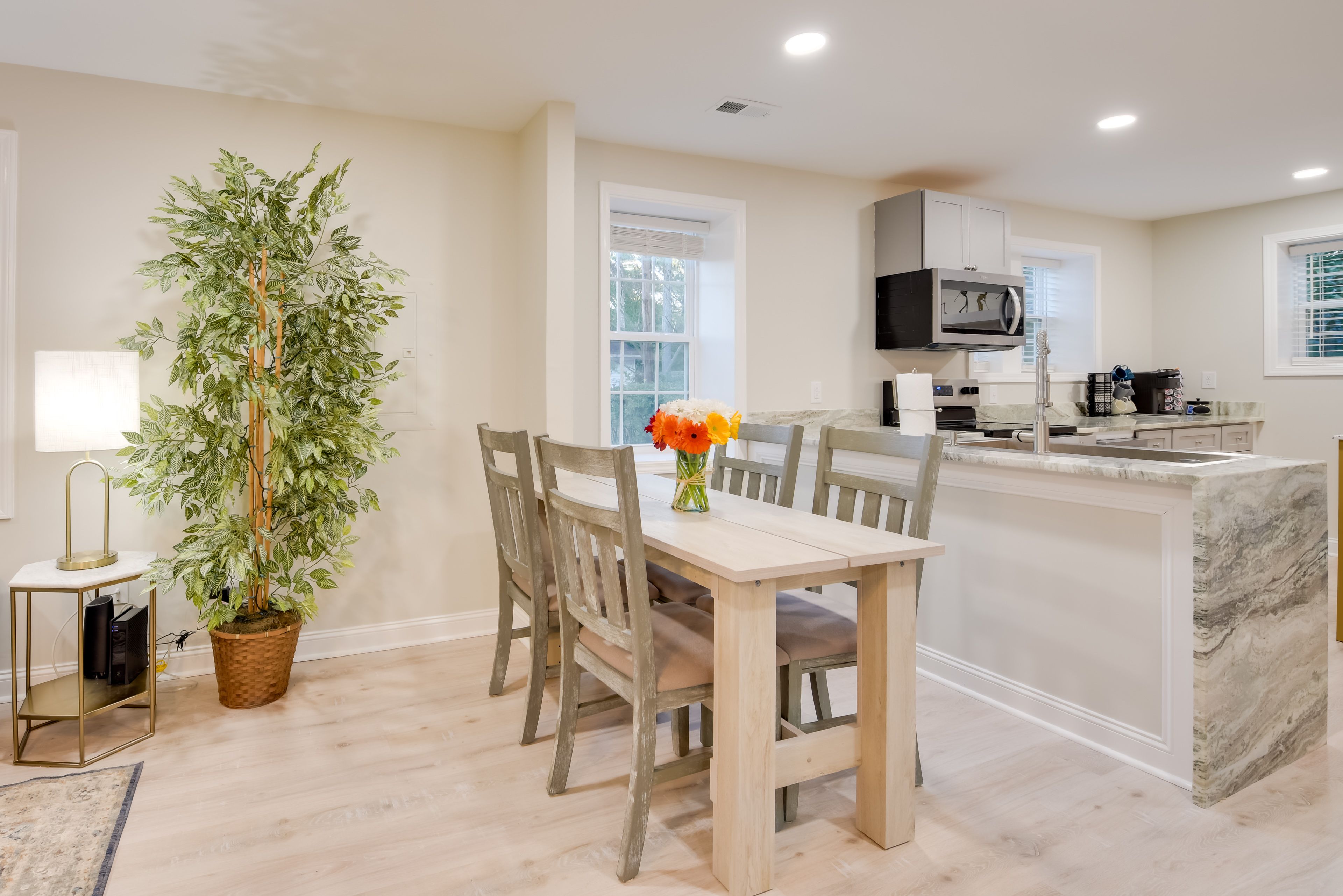 Dining Area | Dishware & Flatware