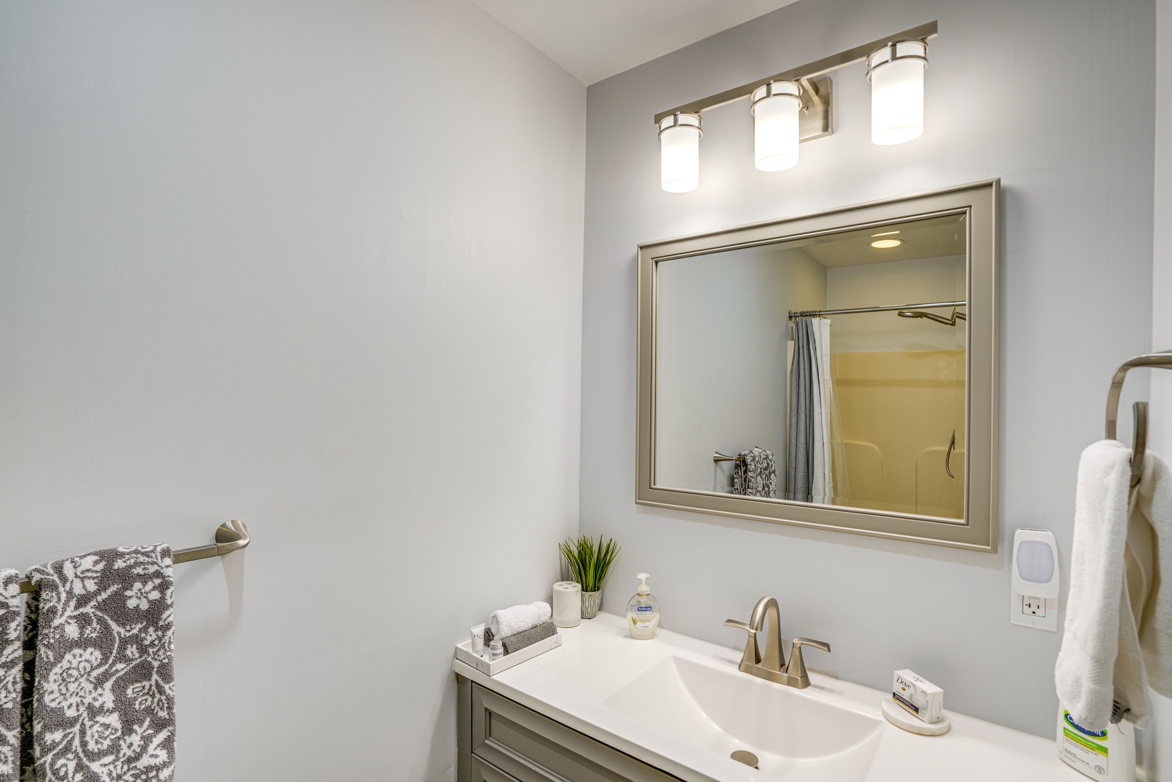 Full Bathroom | Basement