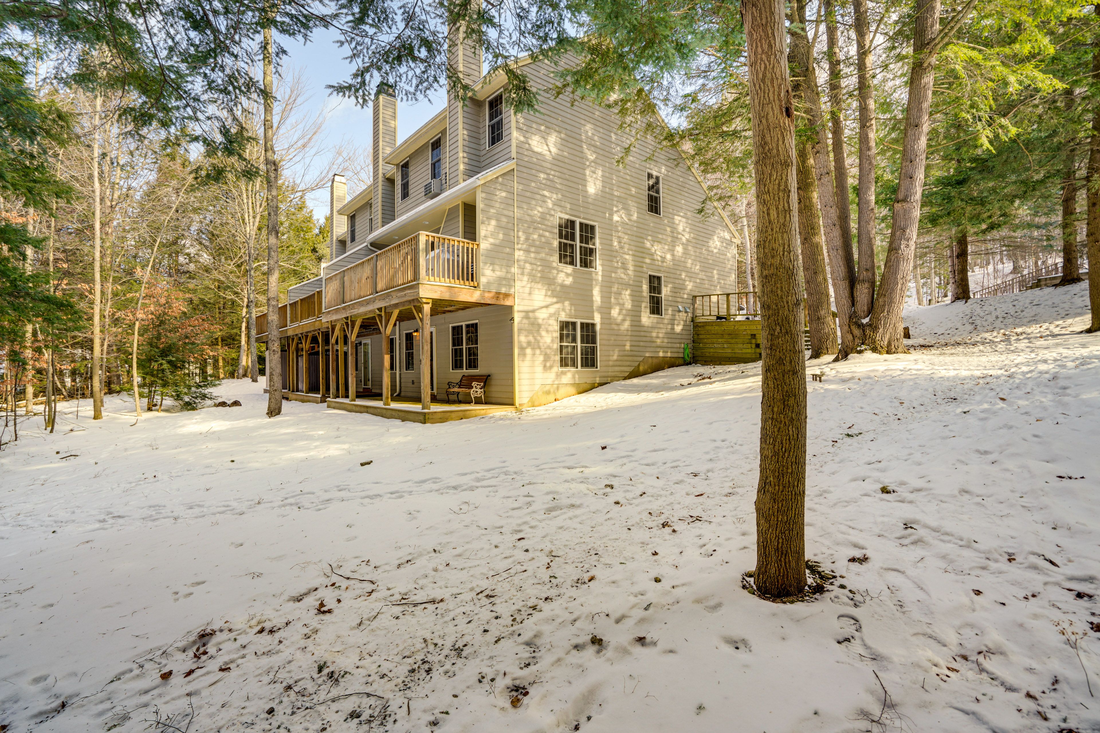 Exterior | Multi-Level Condo