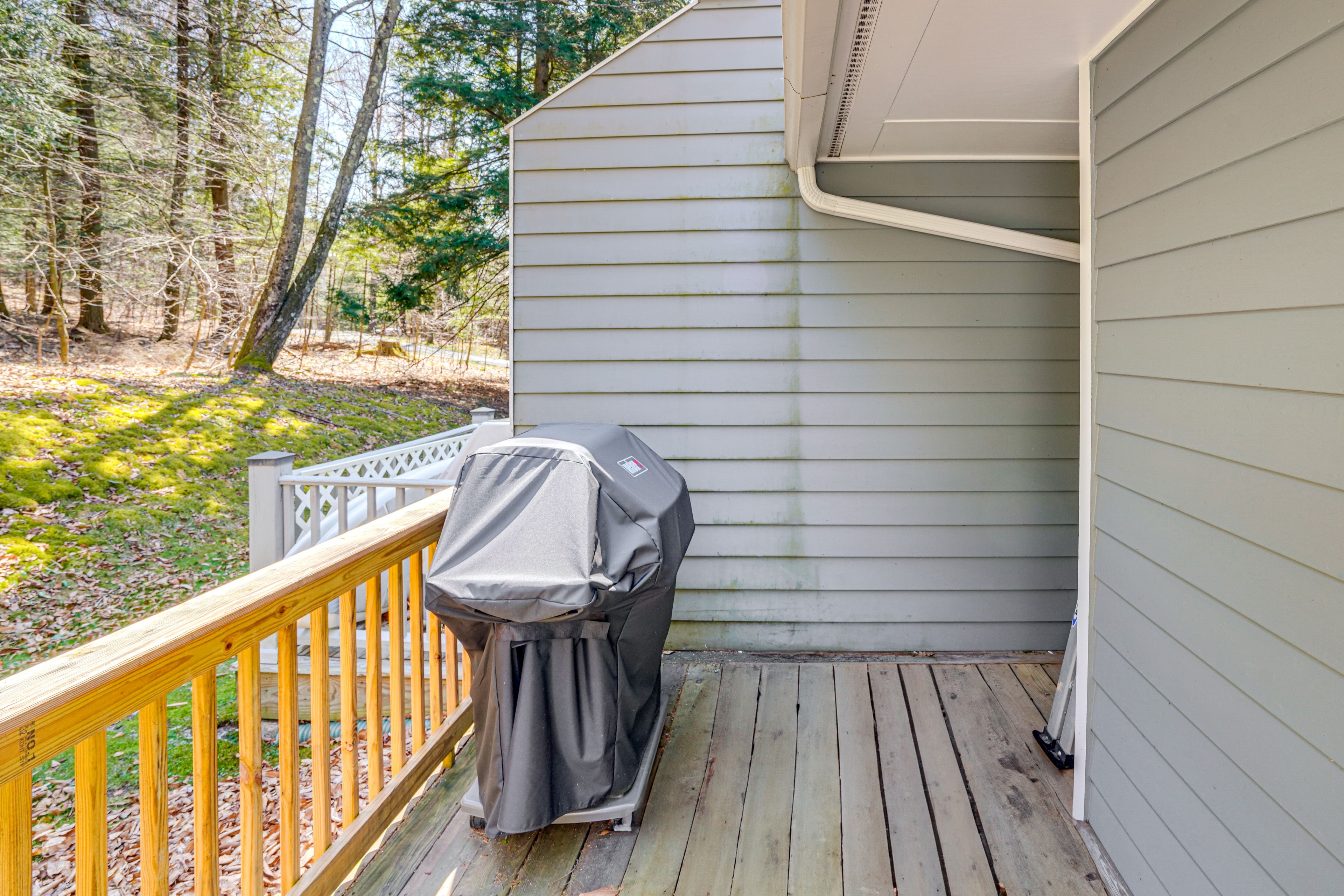 Private Deck