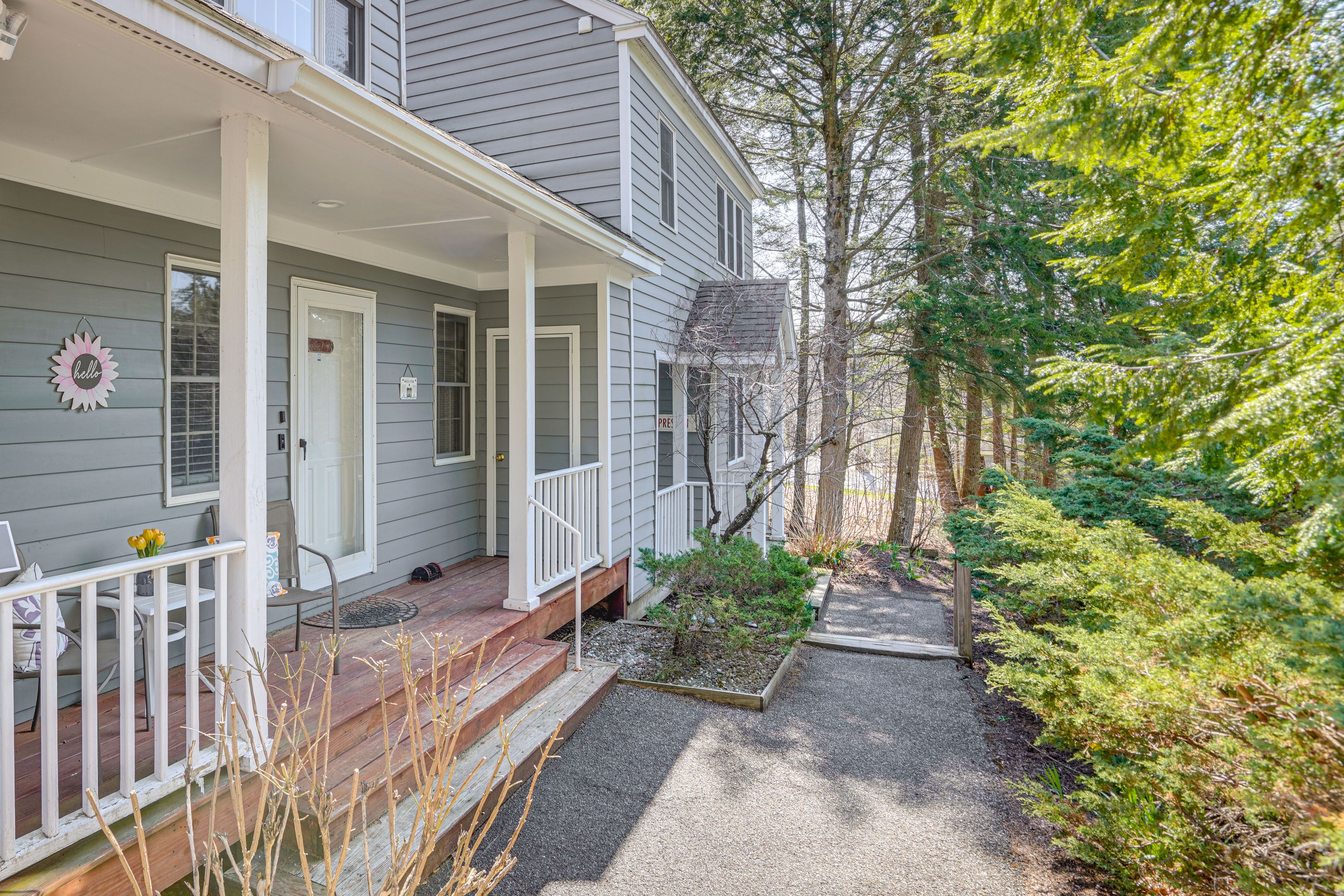 Front Patio | Private Entrance