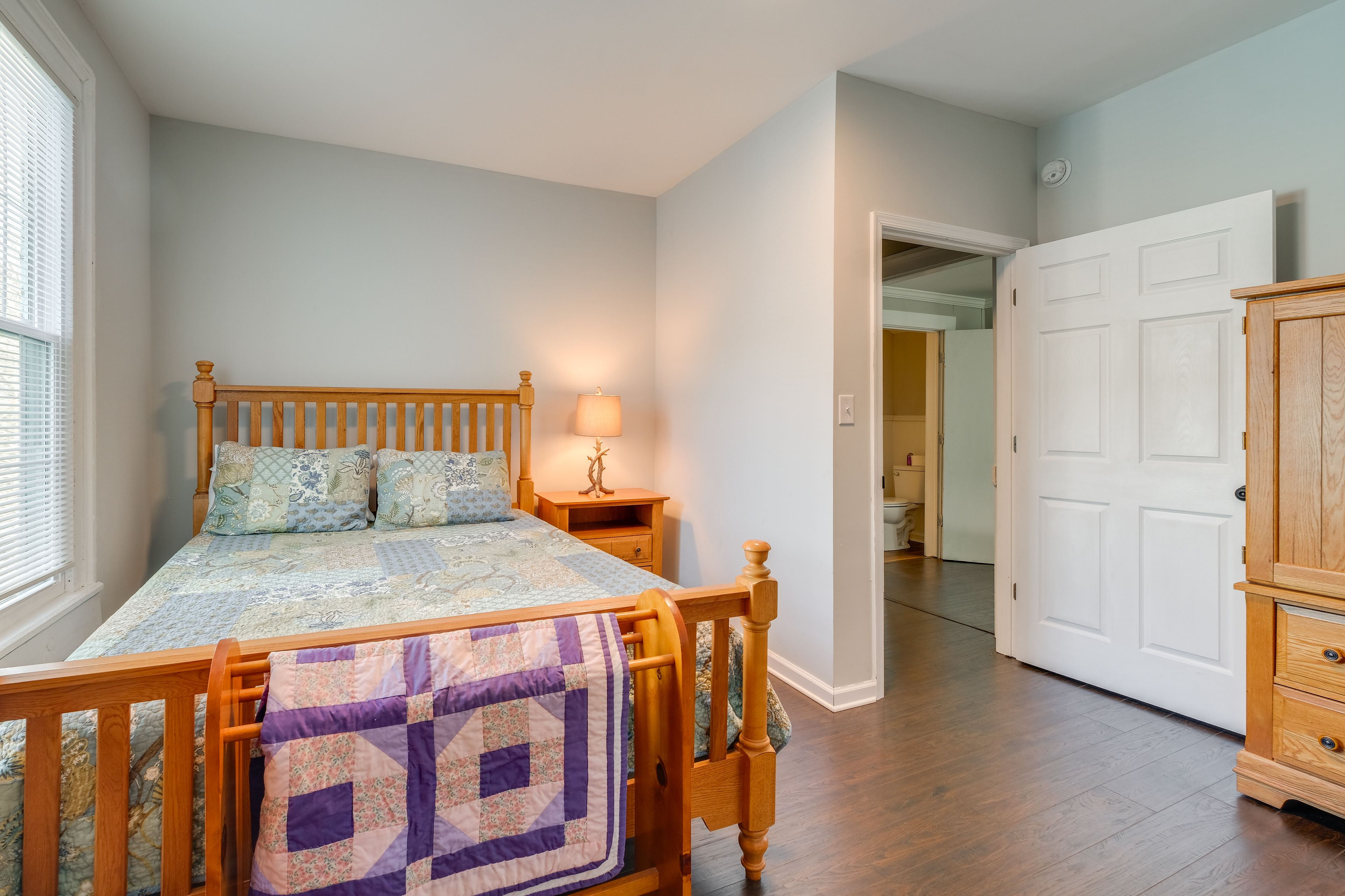 Bedroom 2 | Queen Bed | 2nd Floor