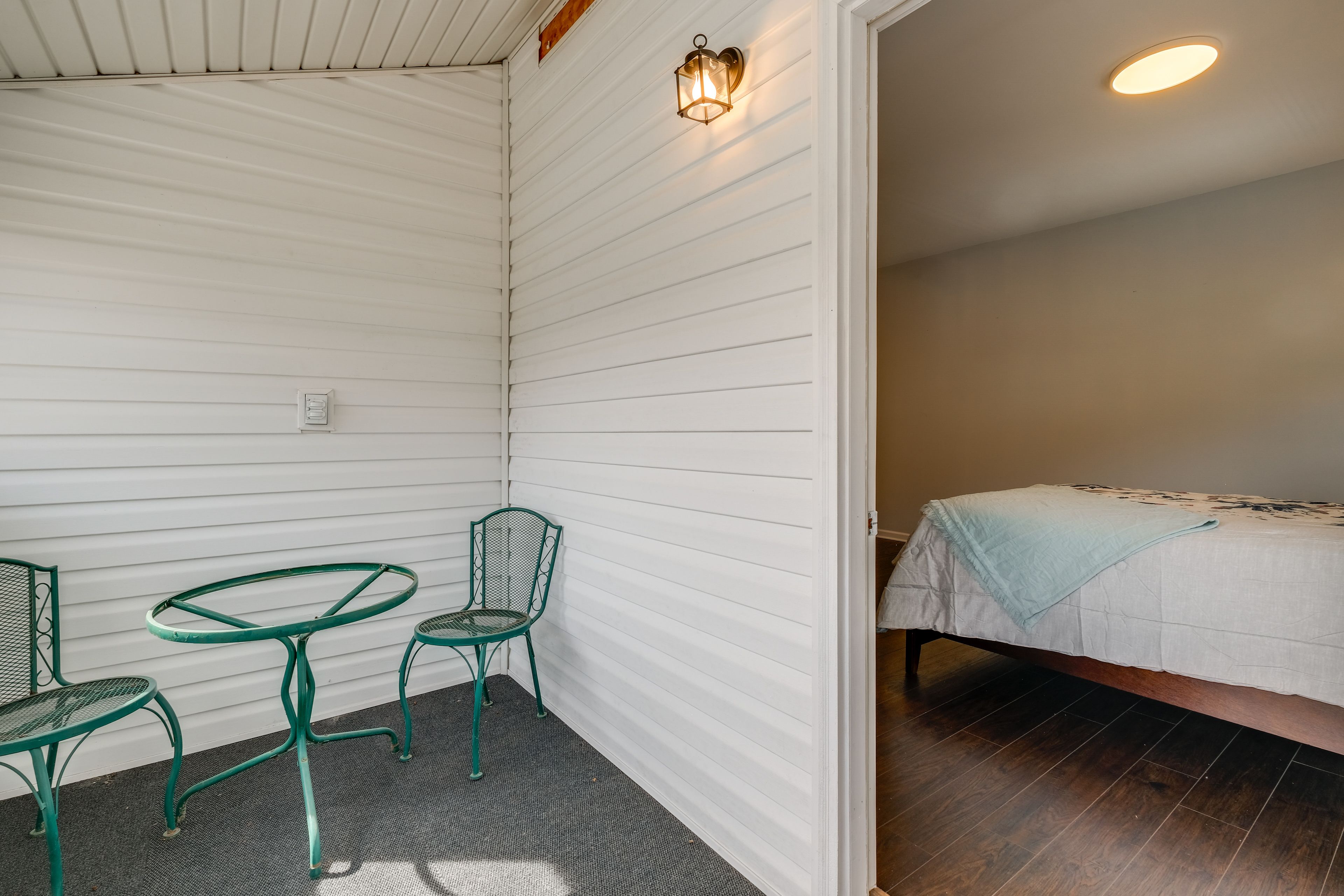Screened-In Balcony | 2nd Floor