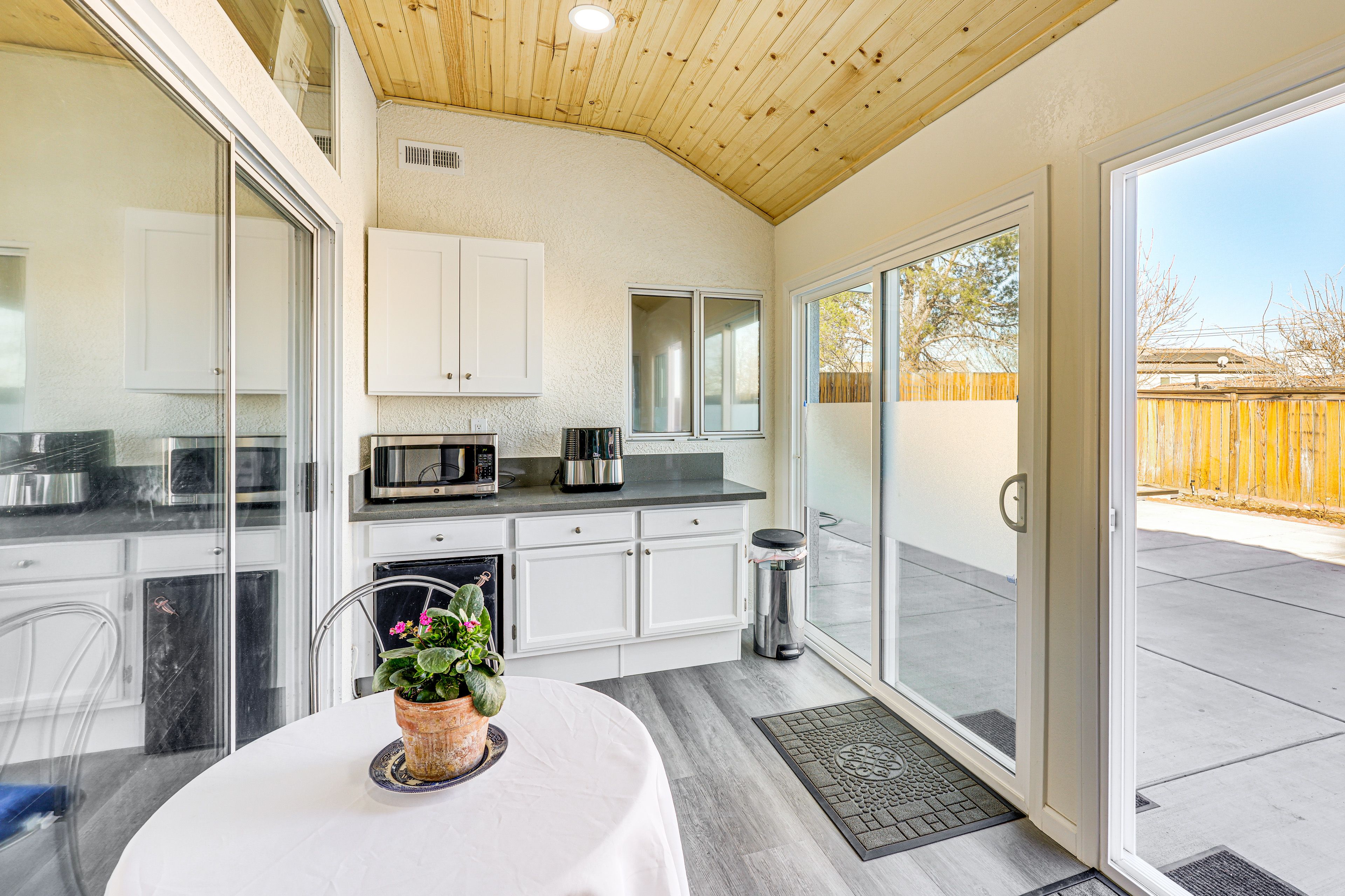 Kitchenette
