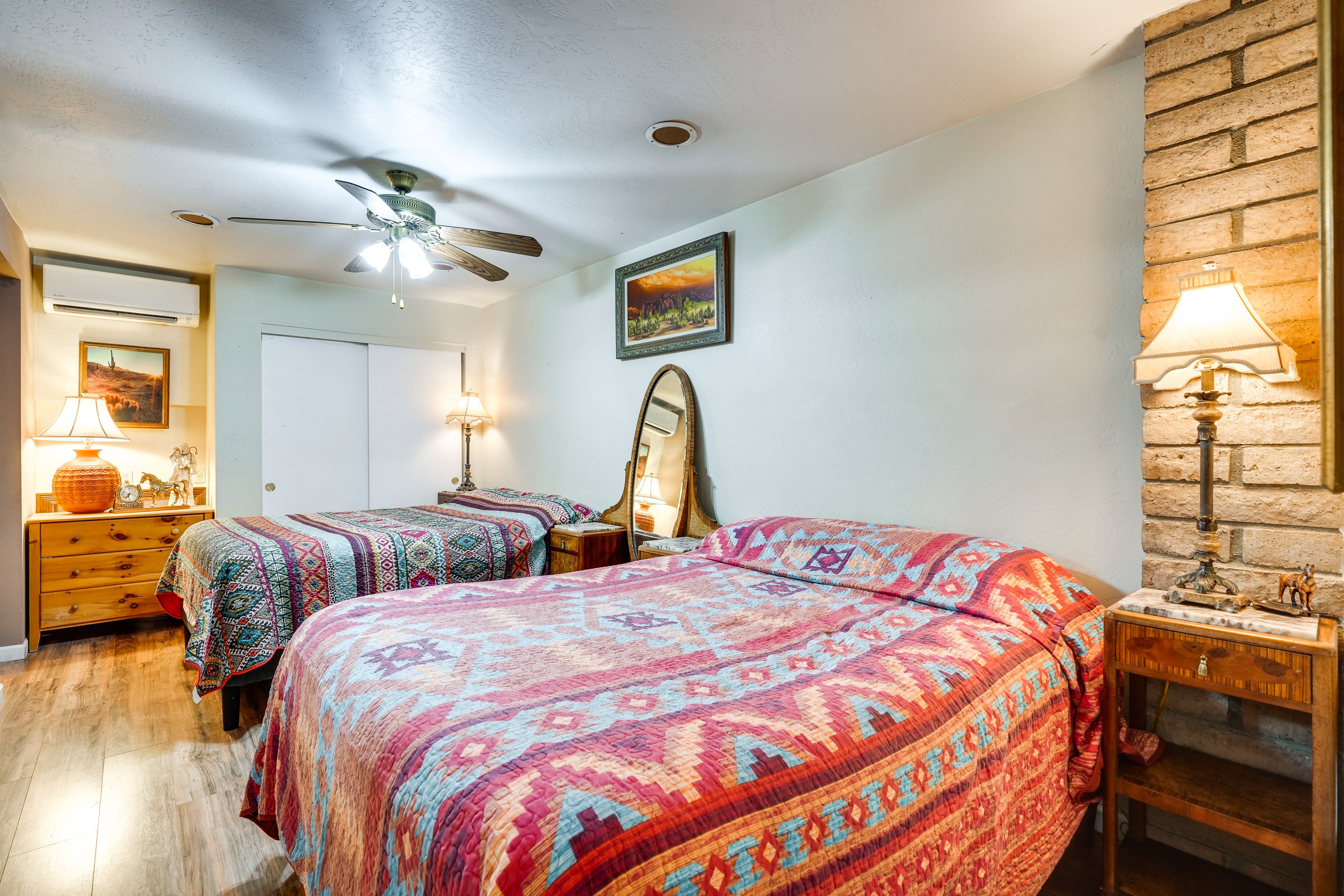 Bonus Room | 2 Queen Beds