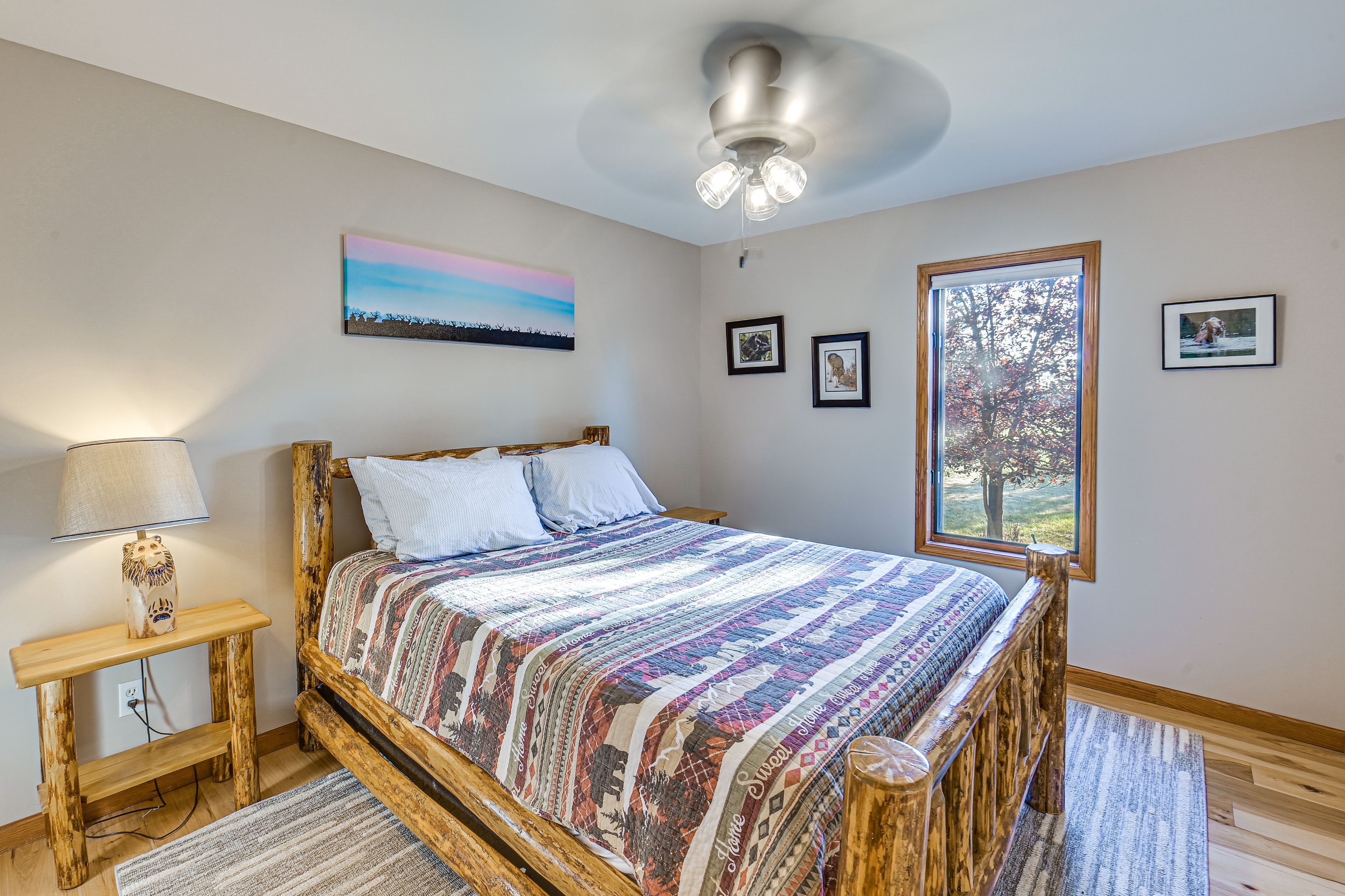 Bedroom 2 | Queen Bed | Lower Level | Linens Provided