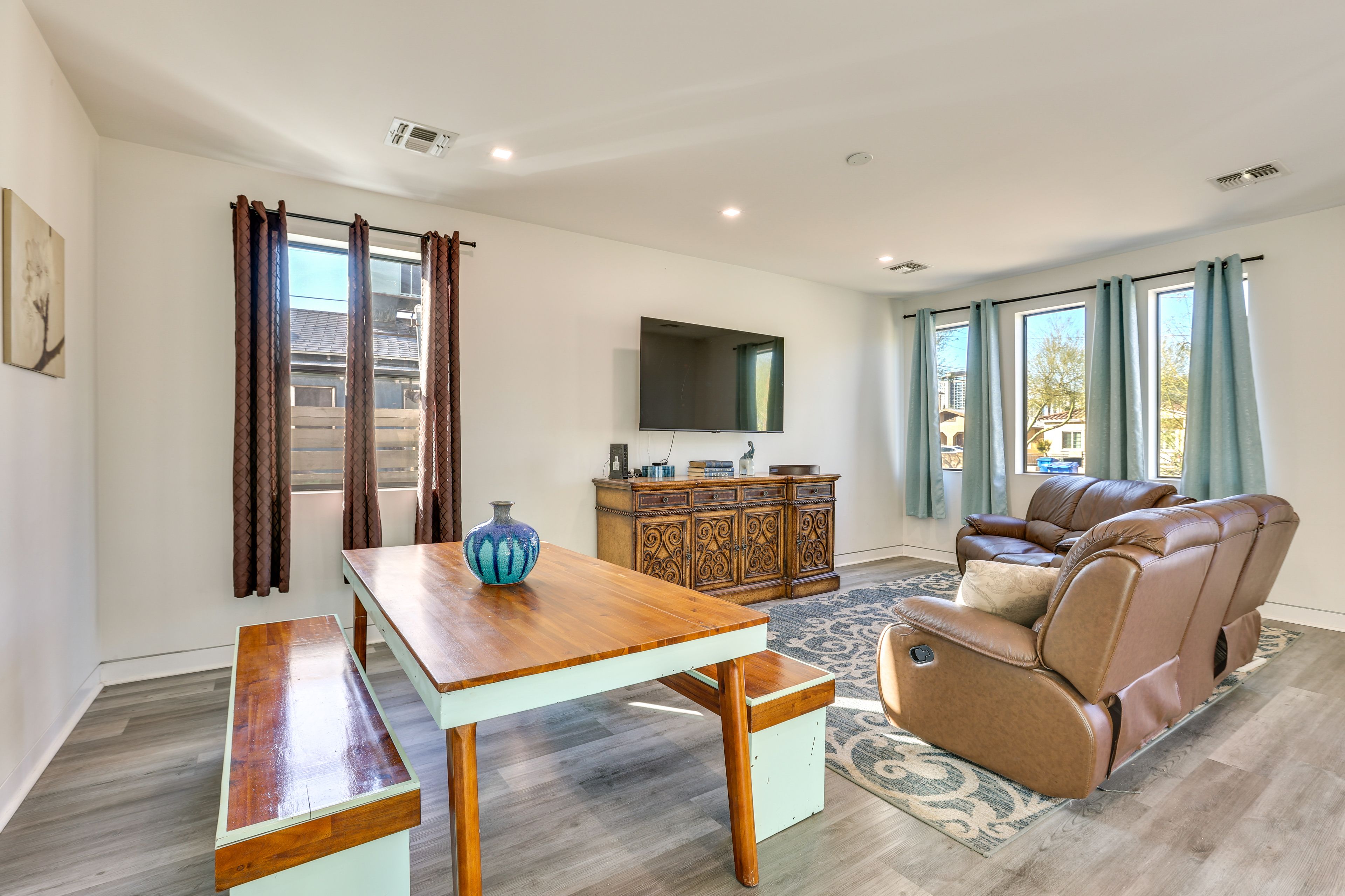 Phoenix Vacation Rental | 2BR | 2BA | 1,240 Sq Ft | Step-Free Access