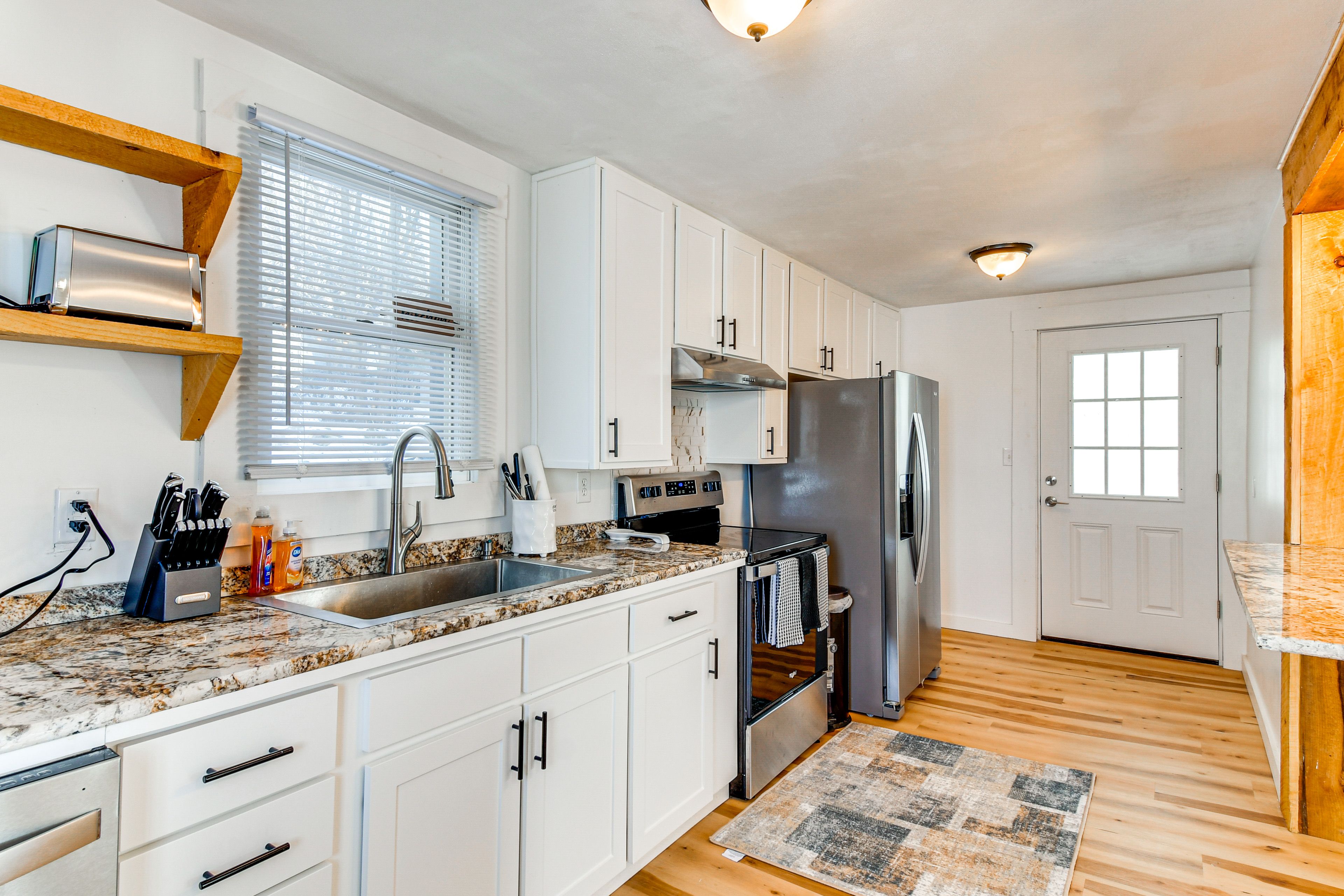 Kitchen | 1st Floor