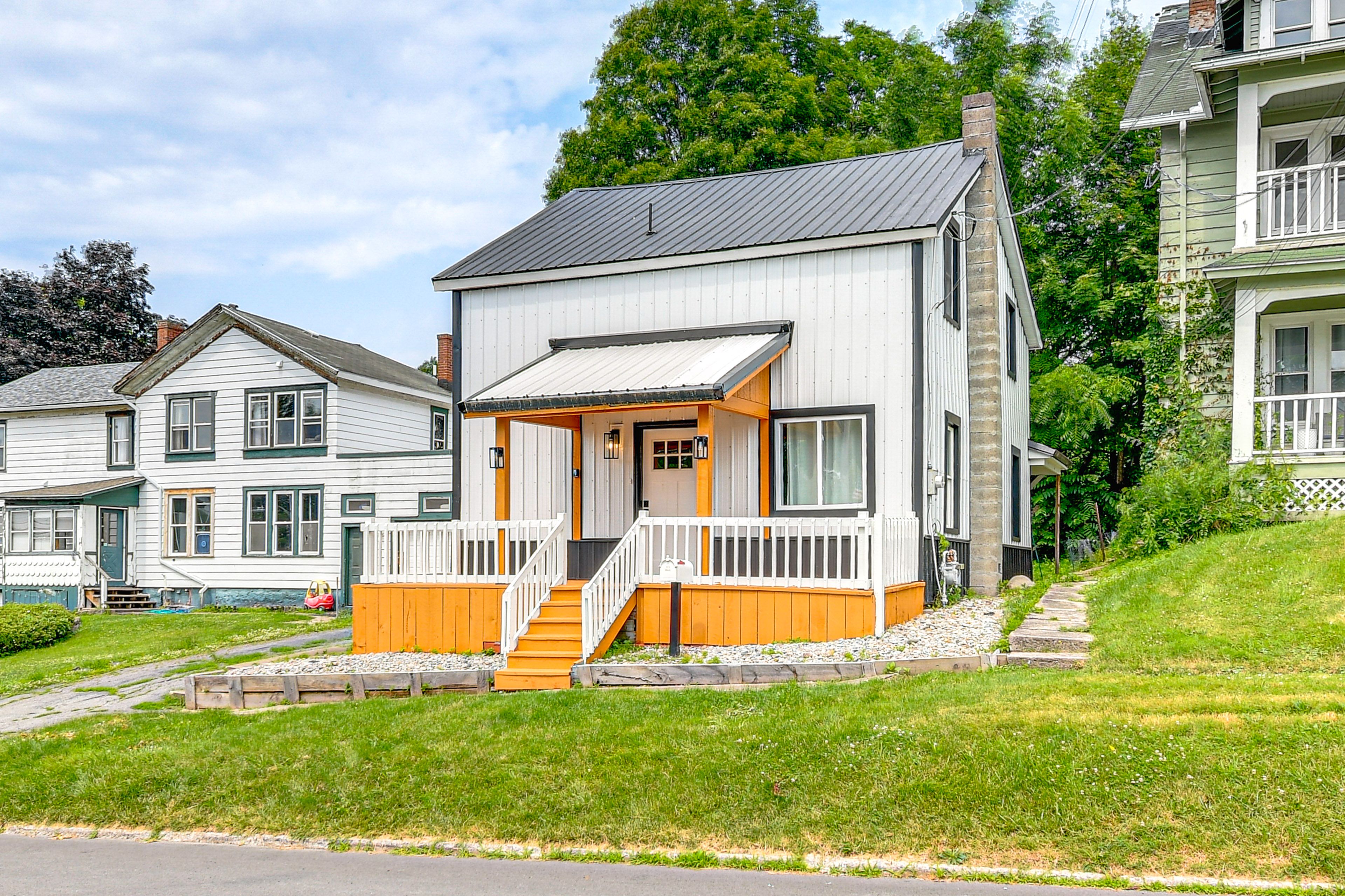 Parking | Driveway (2 Vehicles)