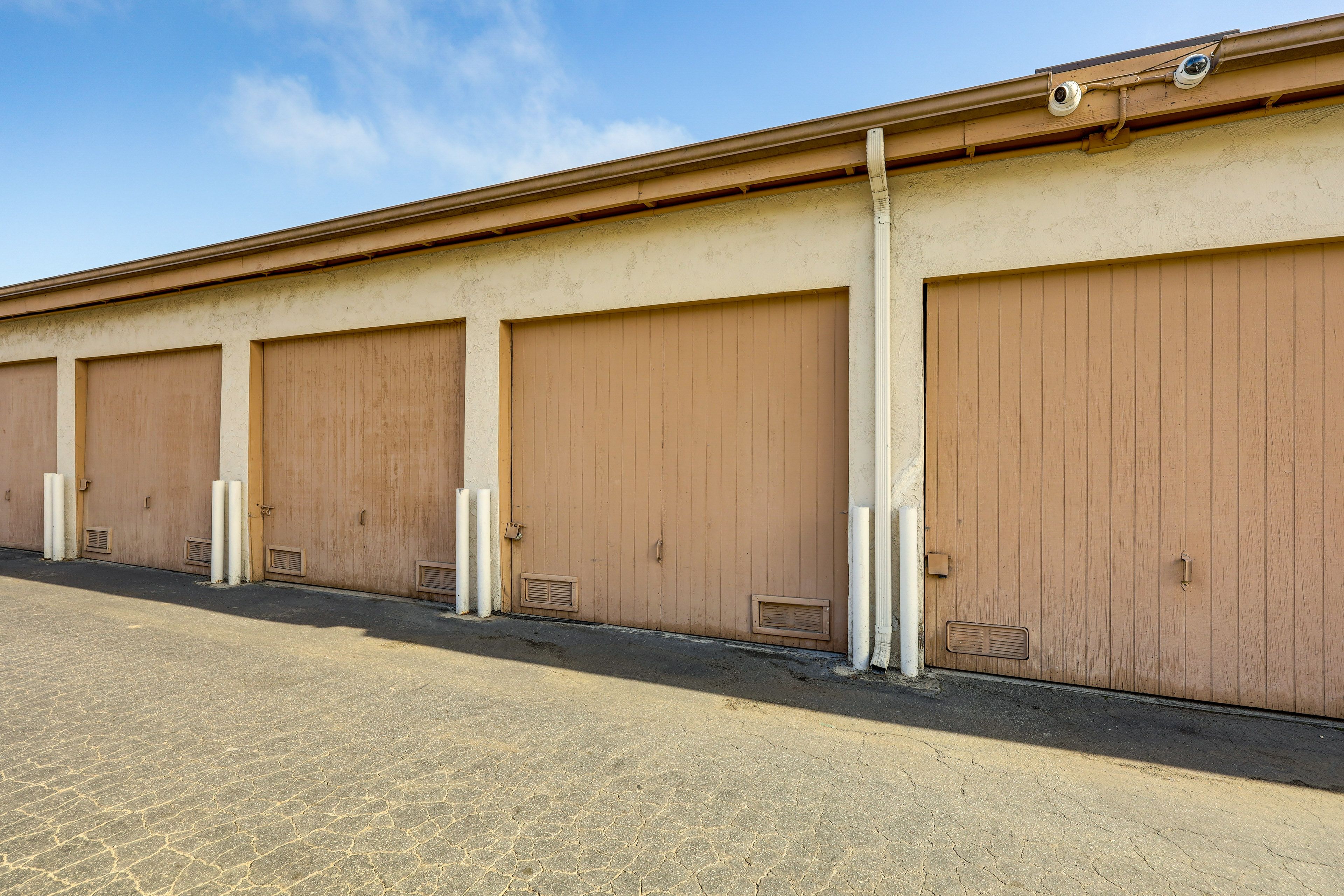 Parking | Shared Driveway (1 Vehicle)