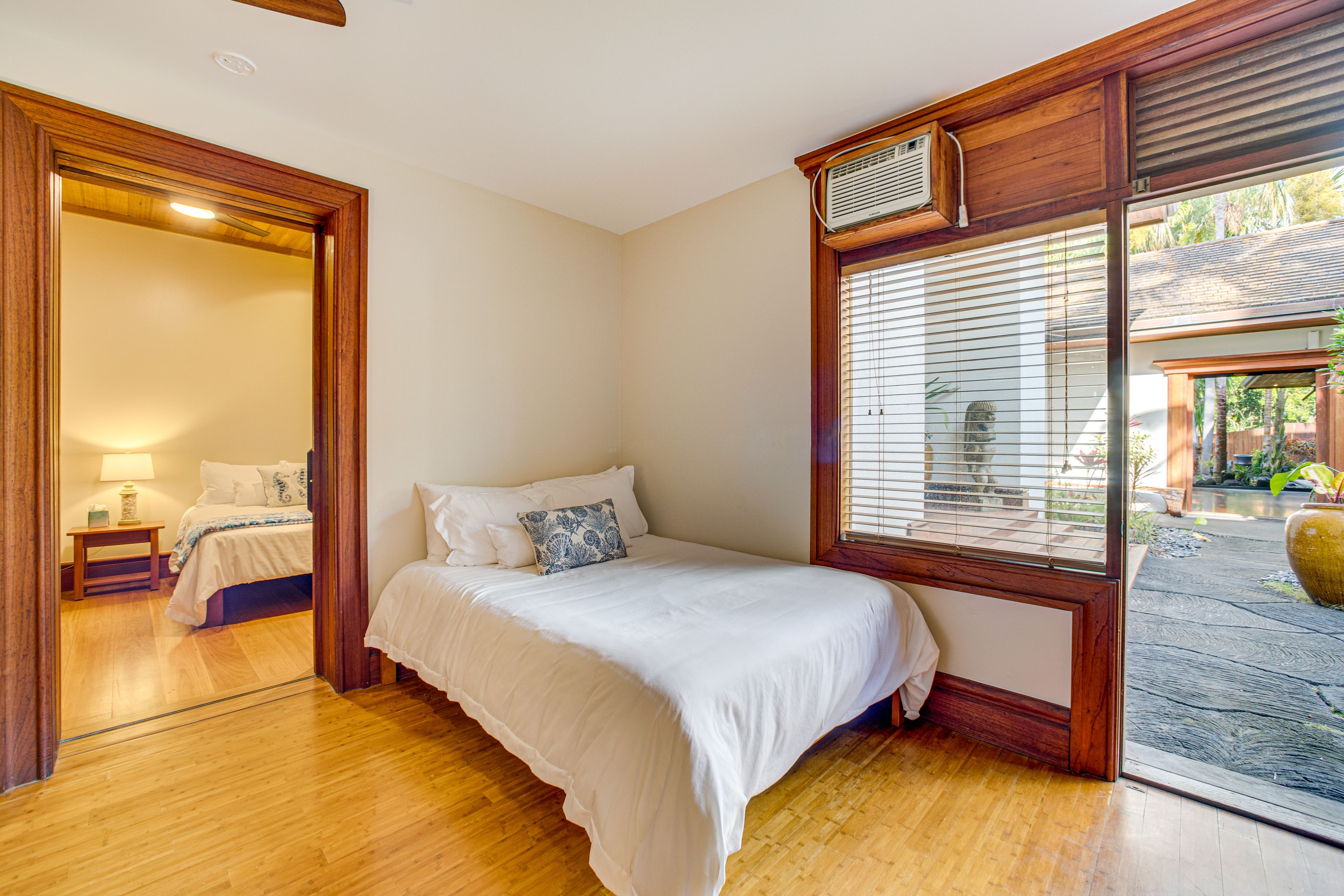 Bedroom 4 | Queen Bed