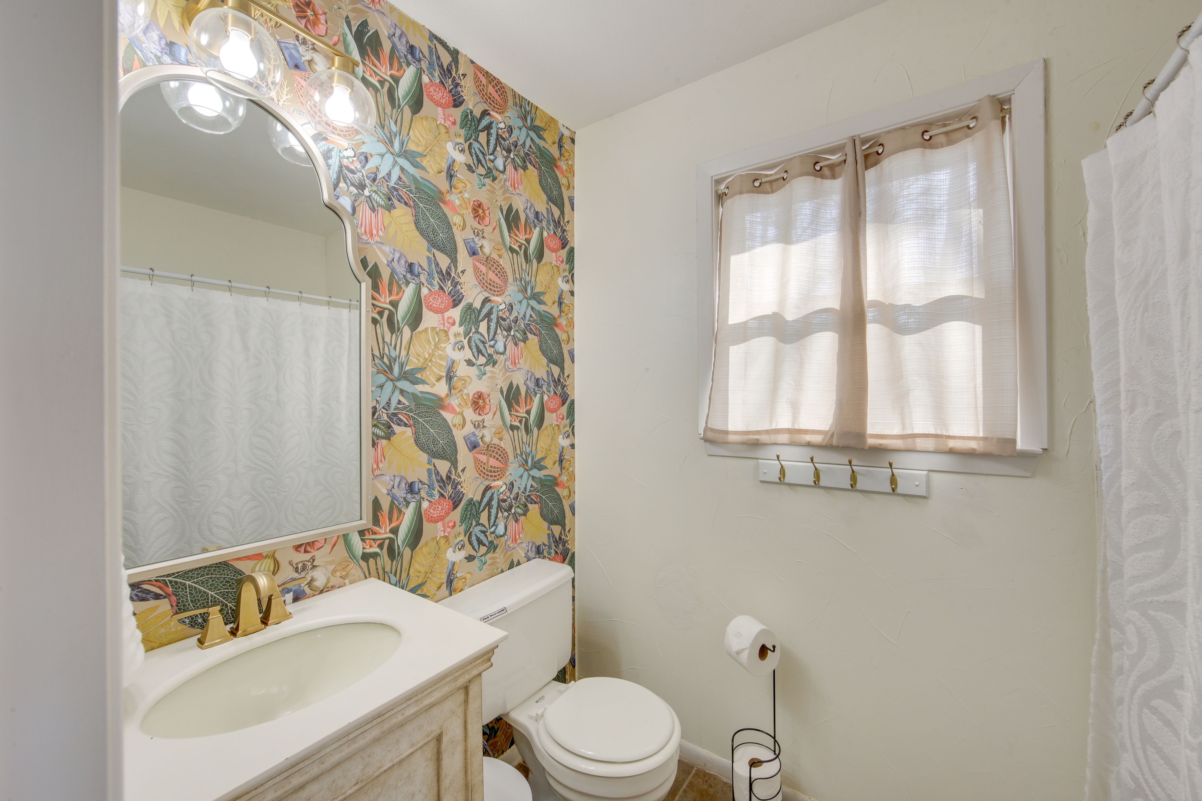 Bathroom | Towels Provided