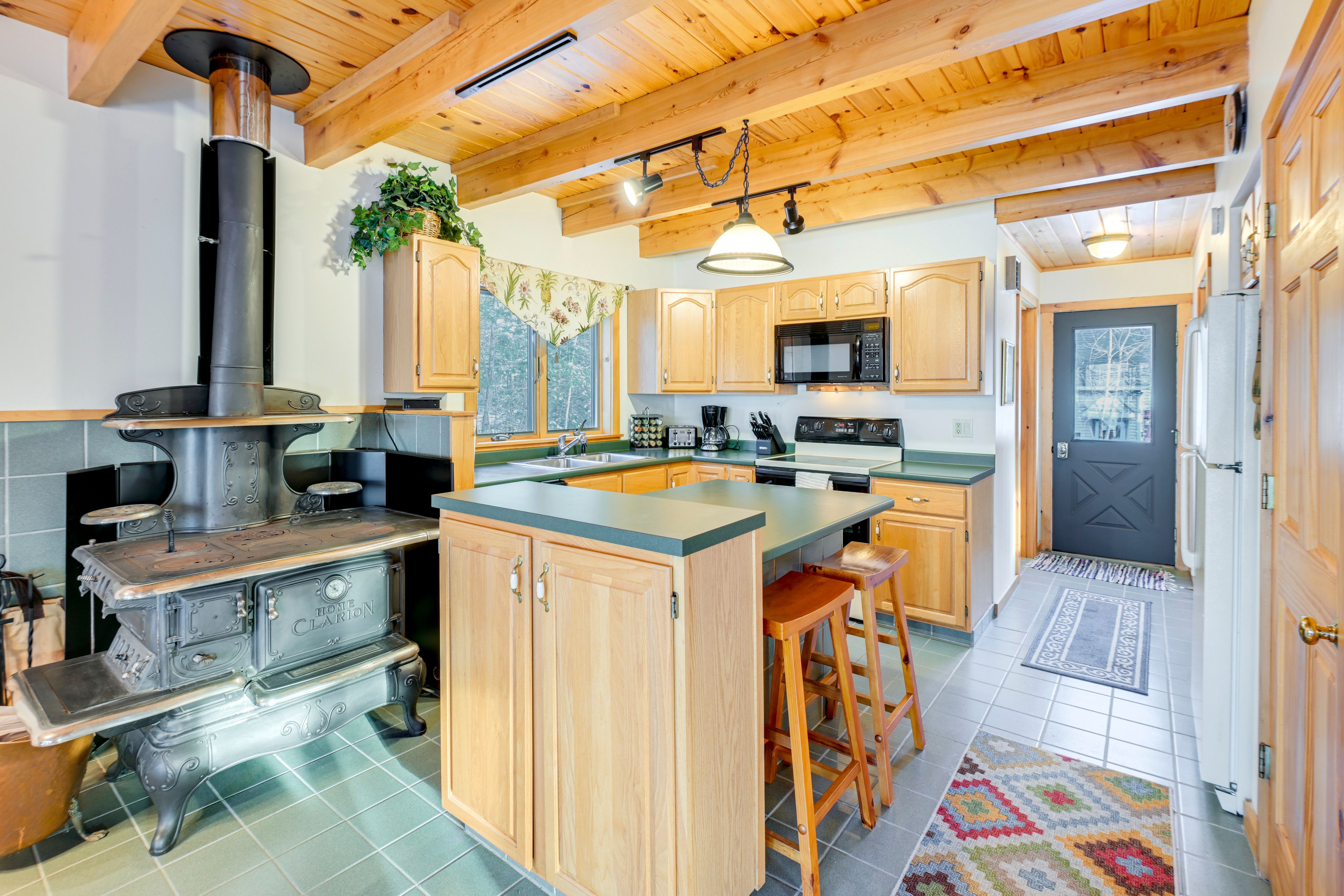 Kitchen | Cooking Basics | Dishwasher | 1st Floor