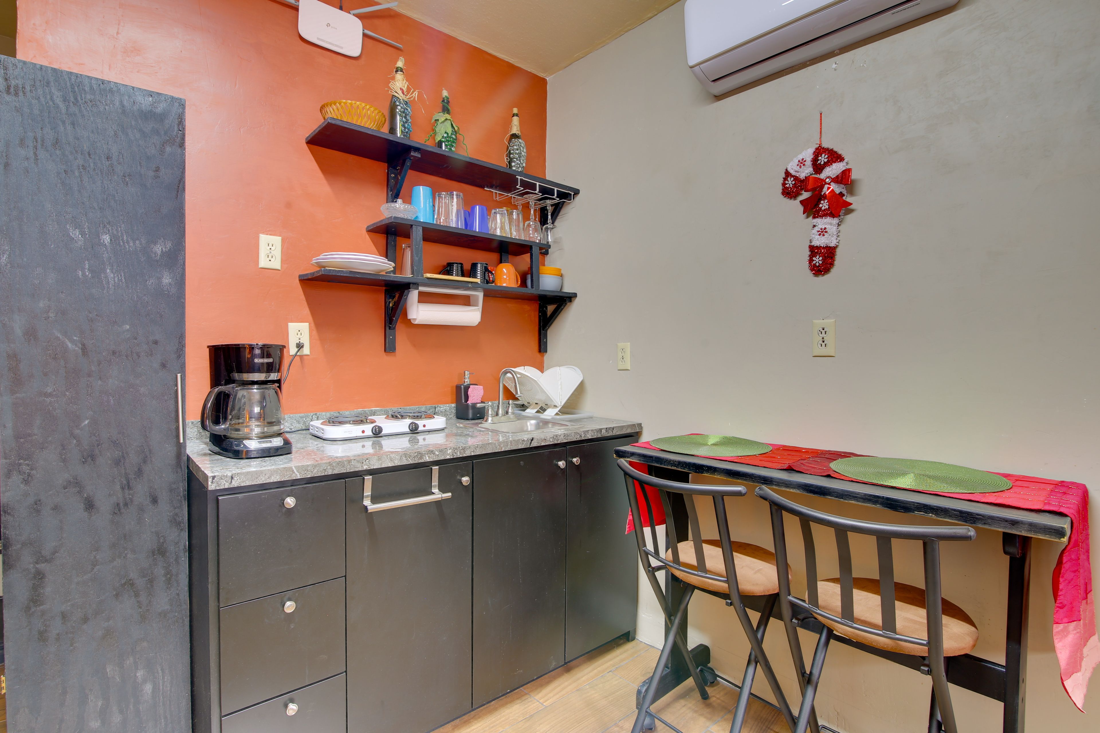 Studio | Kitchenette | Drip Coffee Maker