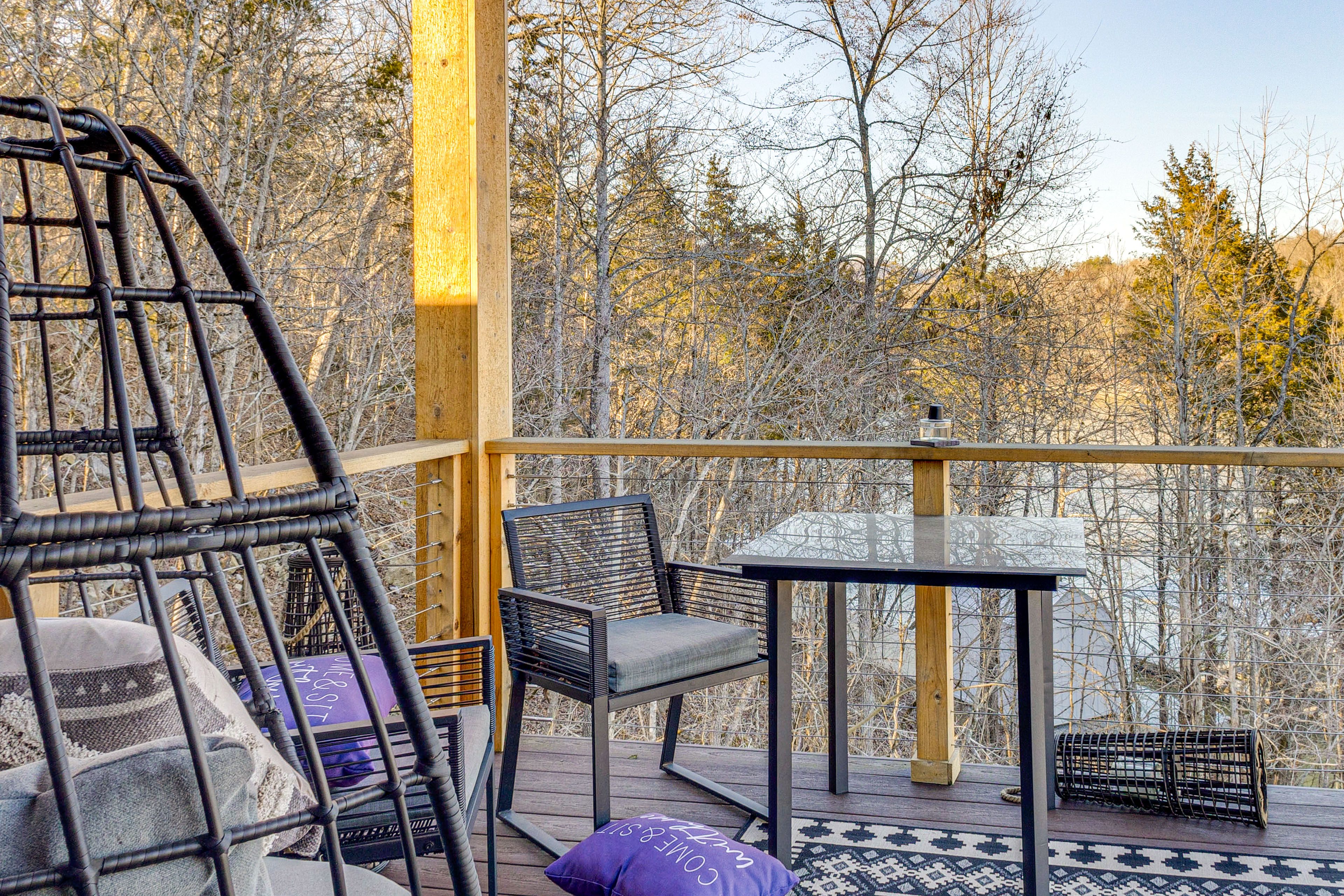 Balcony | Lake Views