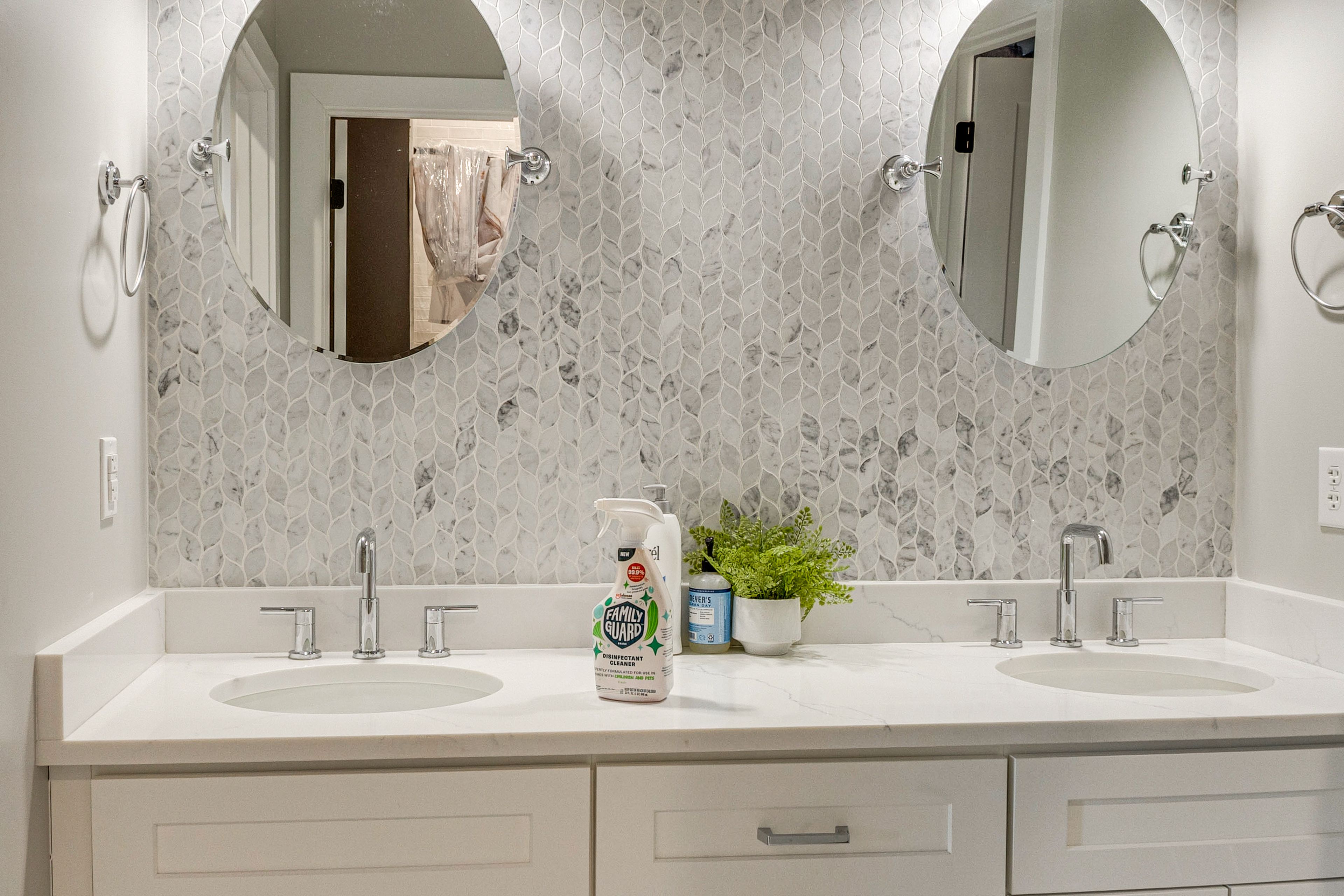 Full Bathroom | Basement