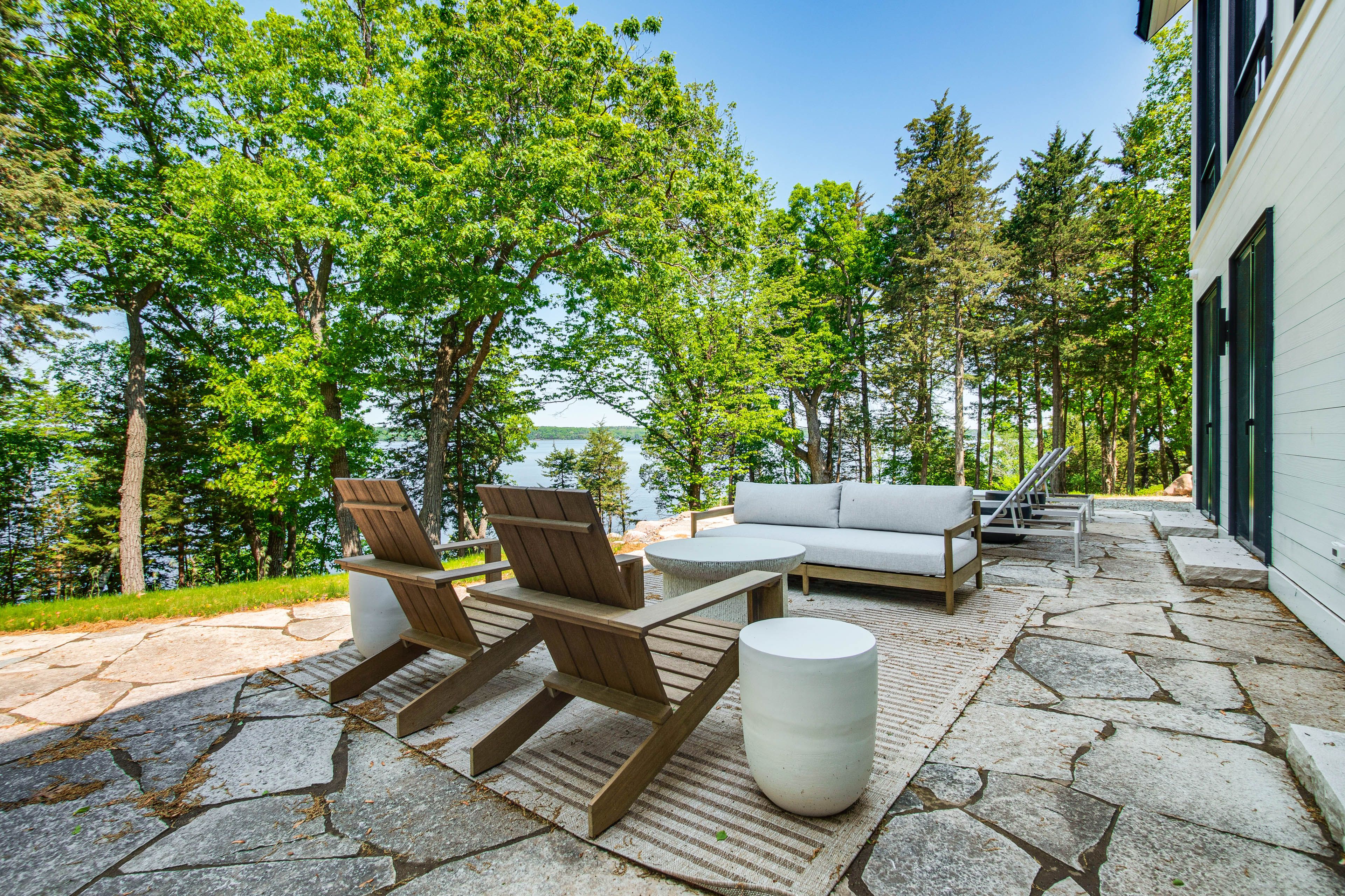Markesan Vacation Rental | 4BR | 3.5BA | 4,000 Sq Ft | Stairs Required