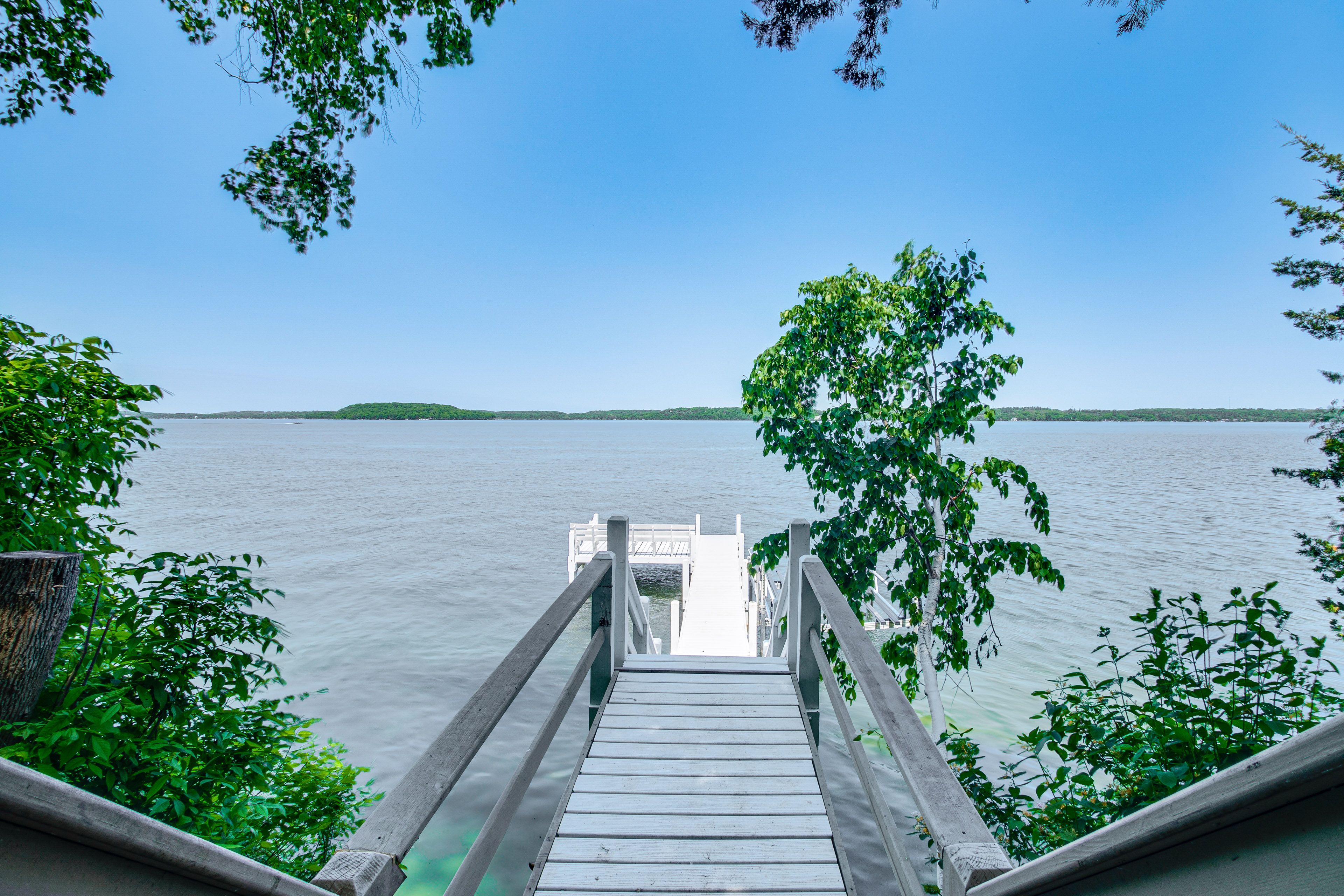 Private Boat Dock | Boat Lift (Upon Request)
