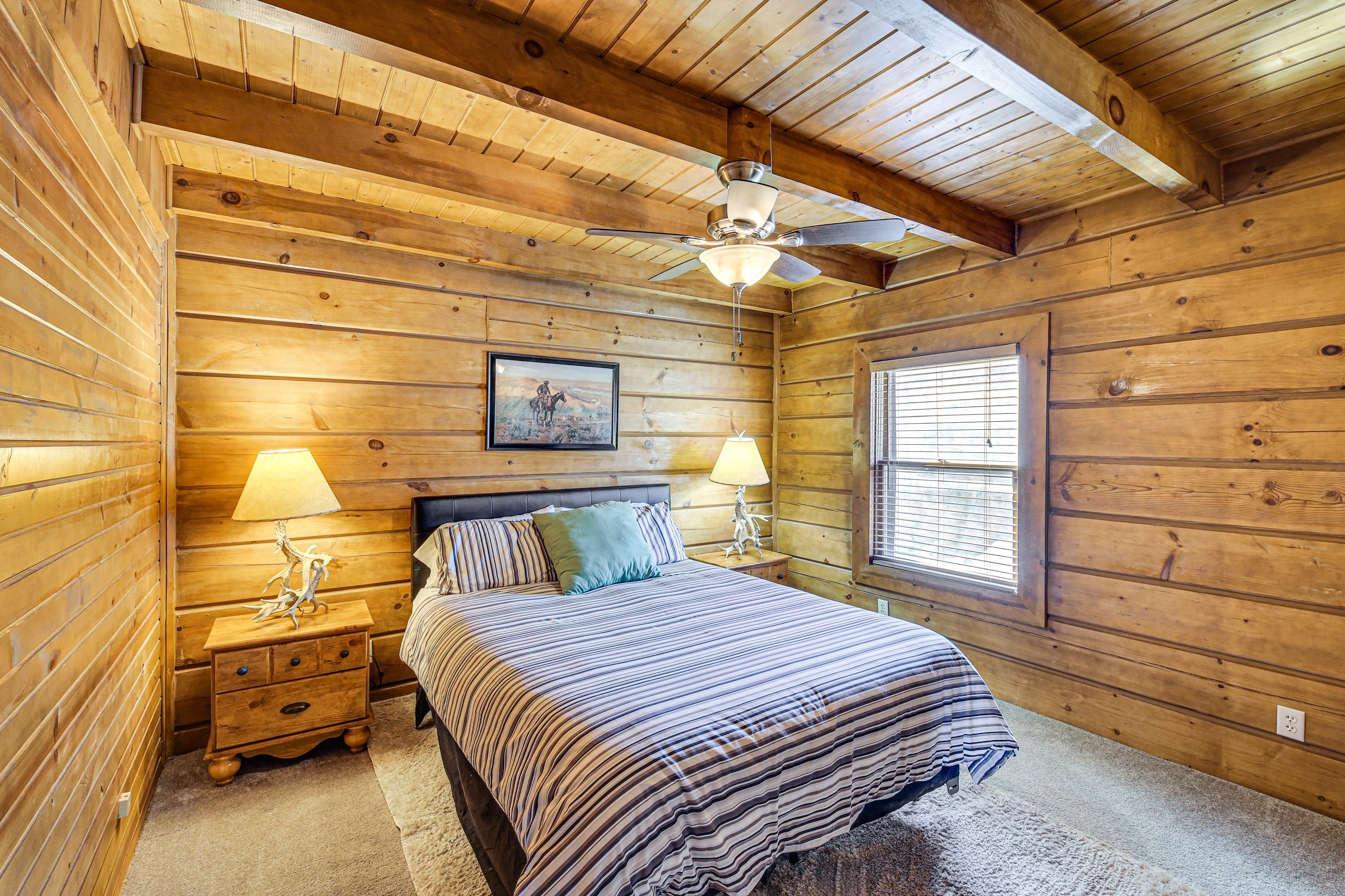 Bedroom 2 | Queen Bed | 1st Floor