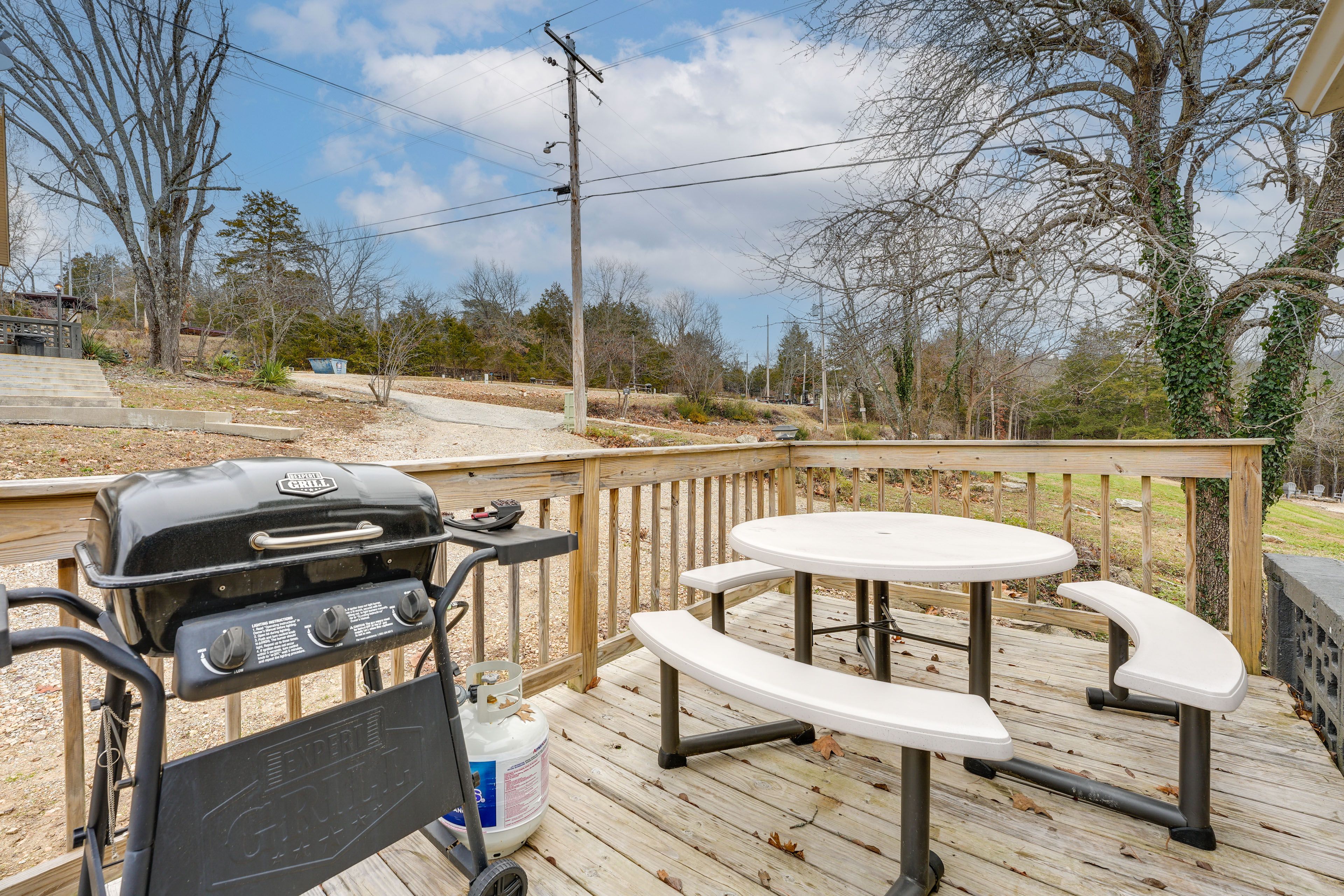 Private Deck | Outdoor Dining Area