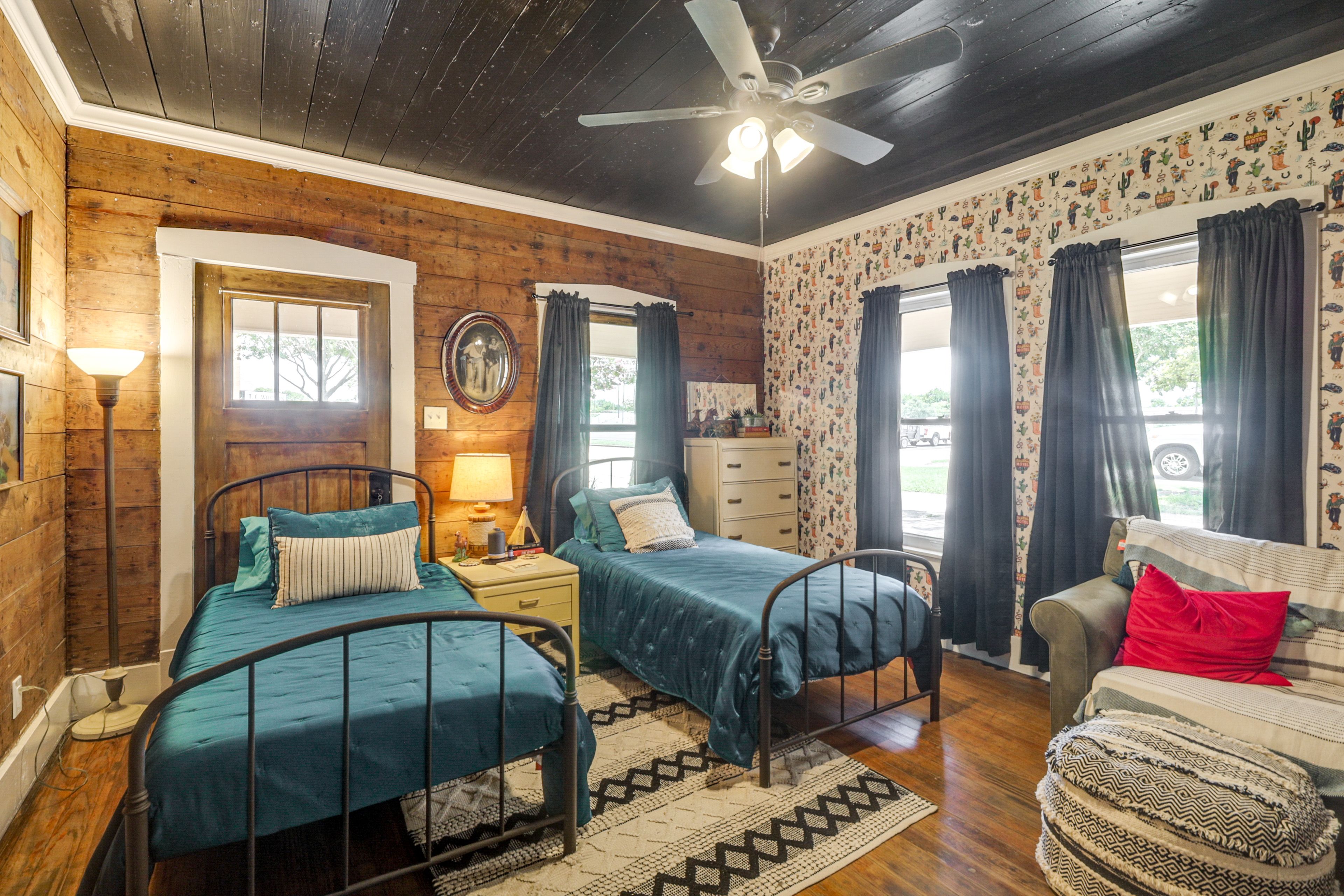 Bedroom 2 | 2 Twin Beds | Twin Sleeper Sofa