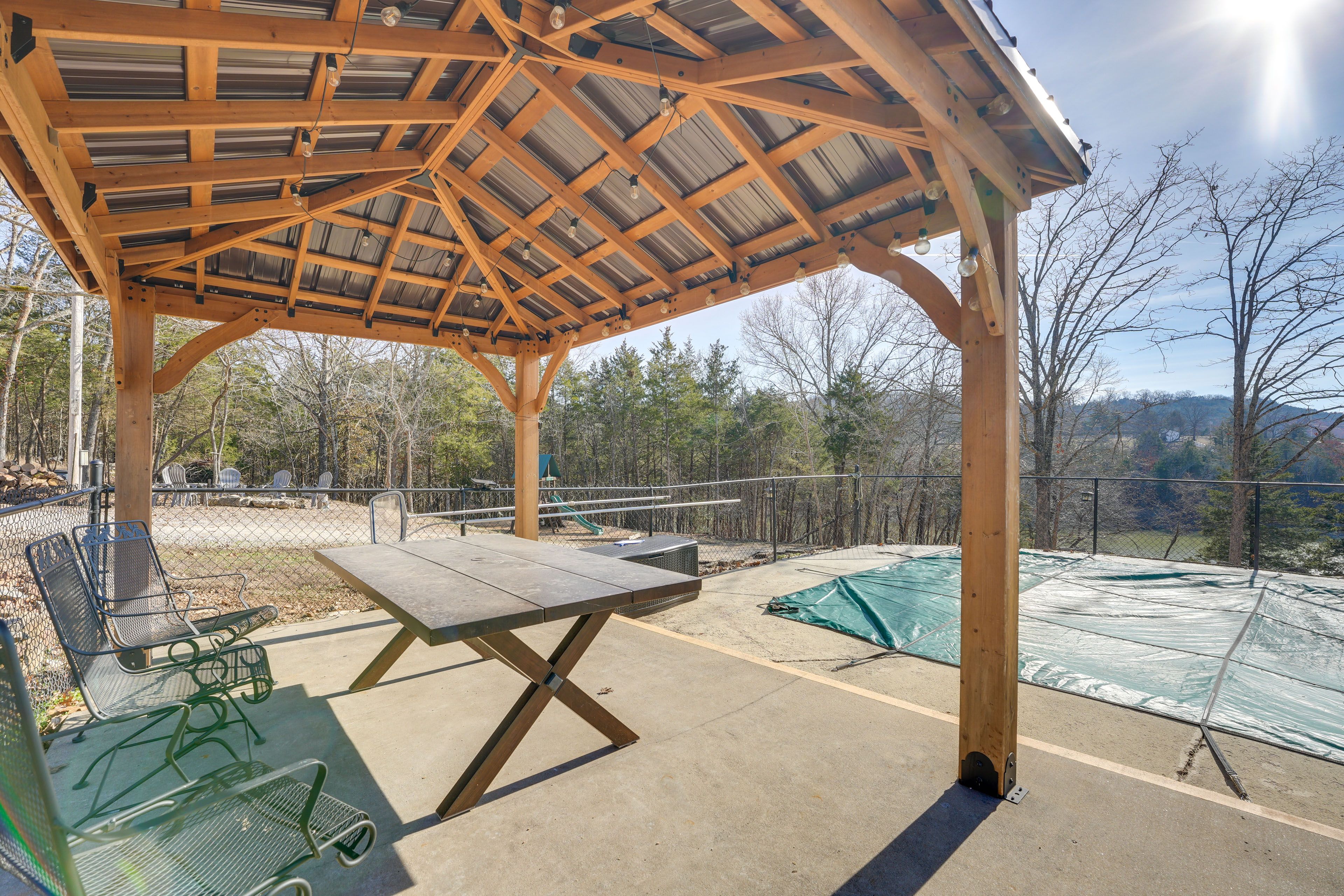 Community Gazebo | Seasonal Community Pool