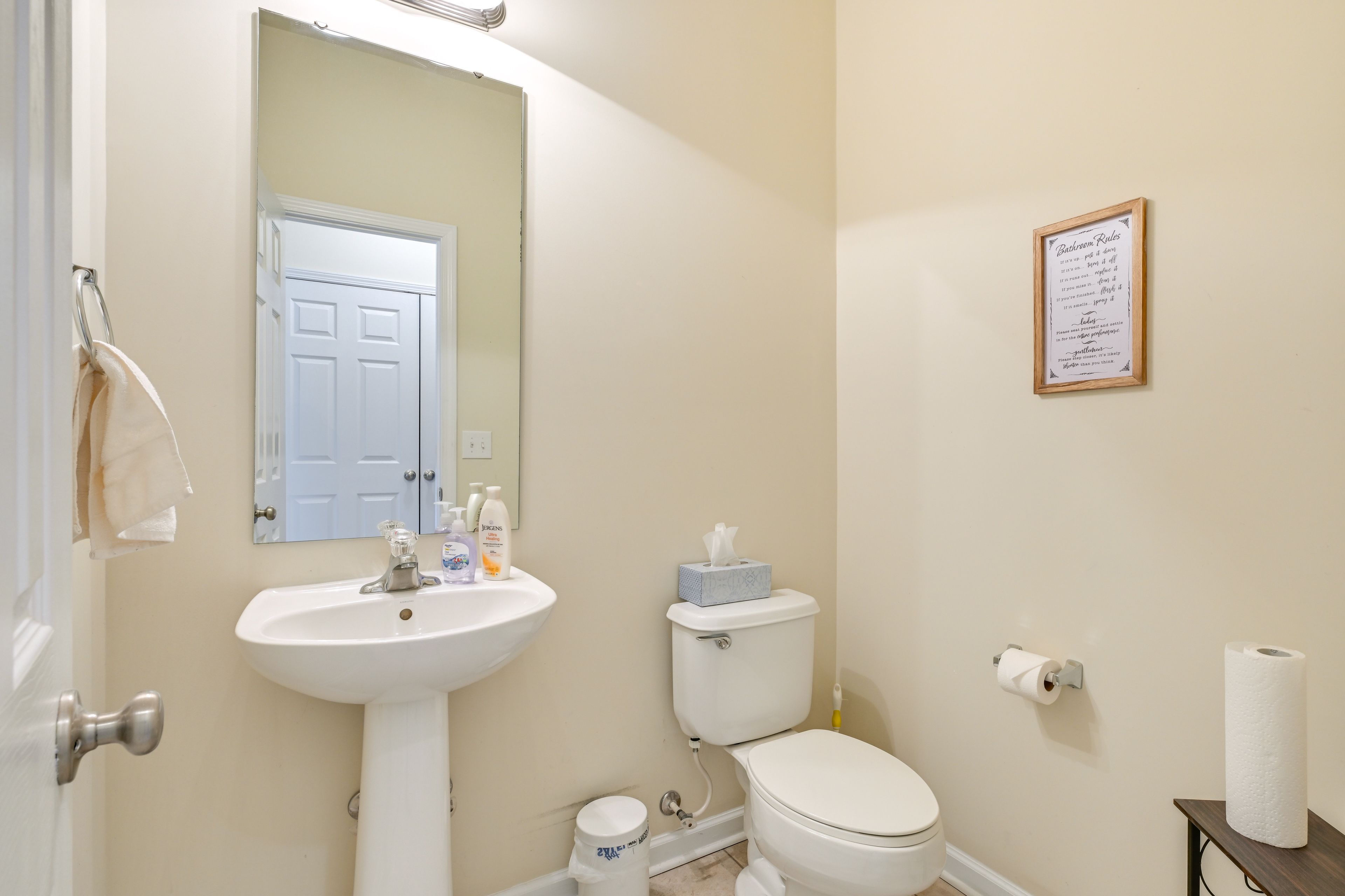 Half Bathroom | 1st Floor