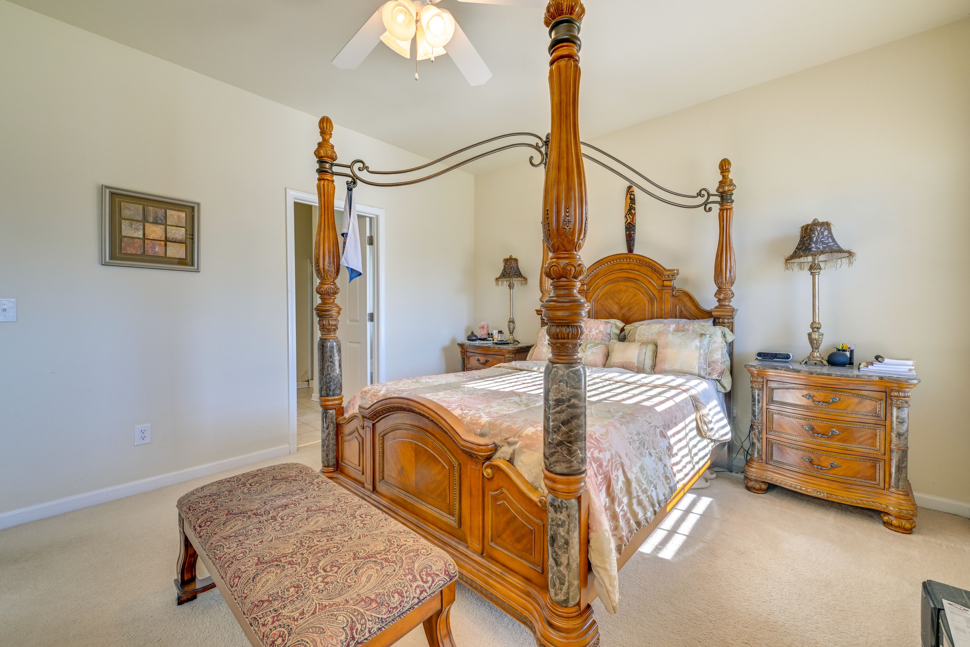 Bedroom 1 | 1st Floor | Queen Bed | Linens Provided | Smart TV w/ Cable