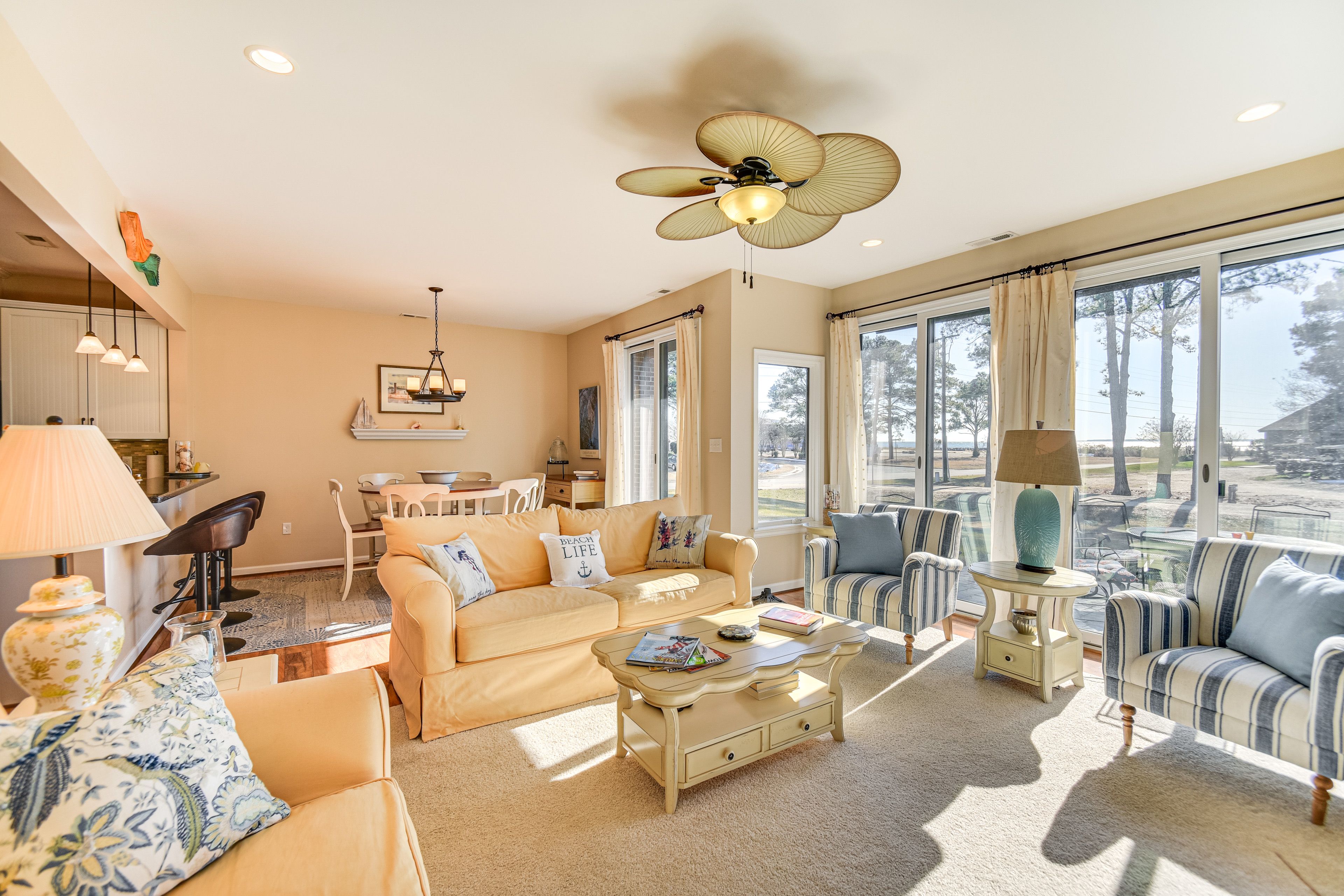 Living Room | 1st Floor | Free WiFi | Fireplace | Central Heating & A/C