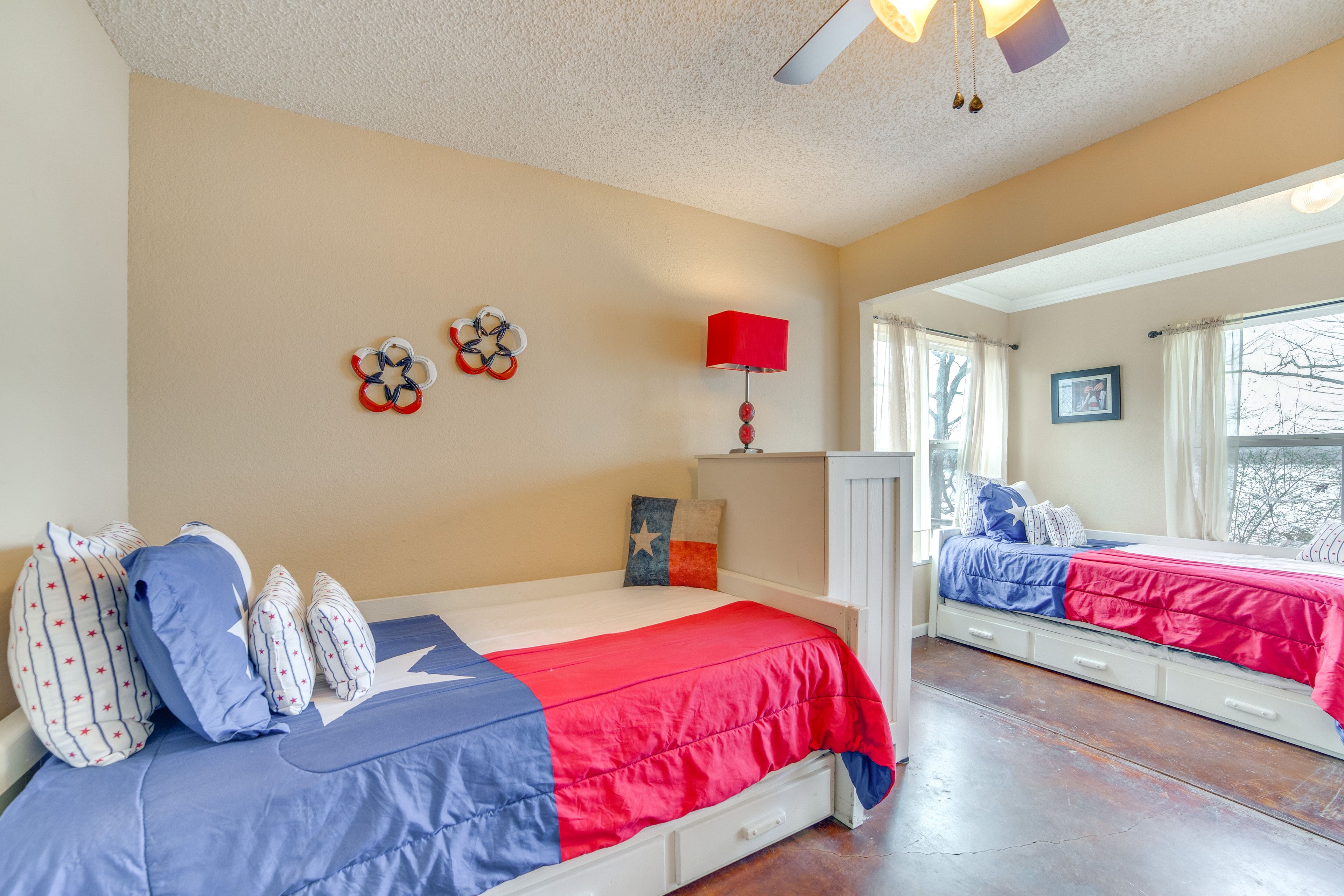 Bedroom 2 | 2 Twin Beds w/ Twin Trundles | Lower Floor