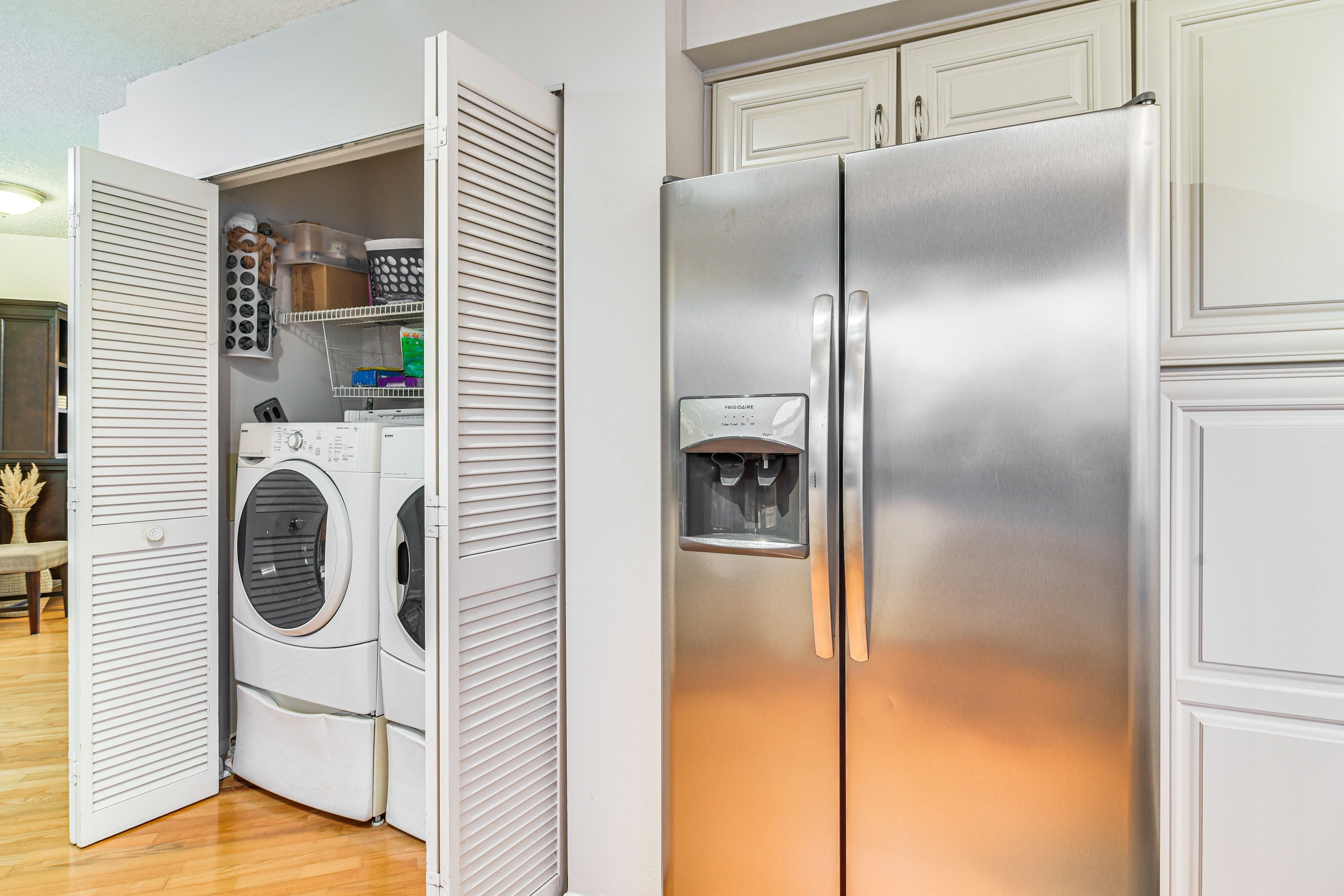 In-Unit Laundry | Washer & Dryer
