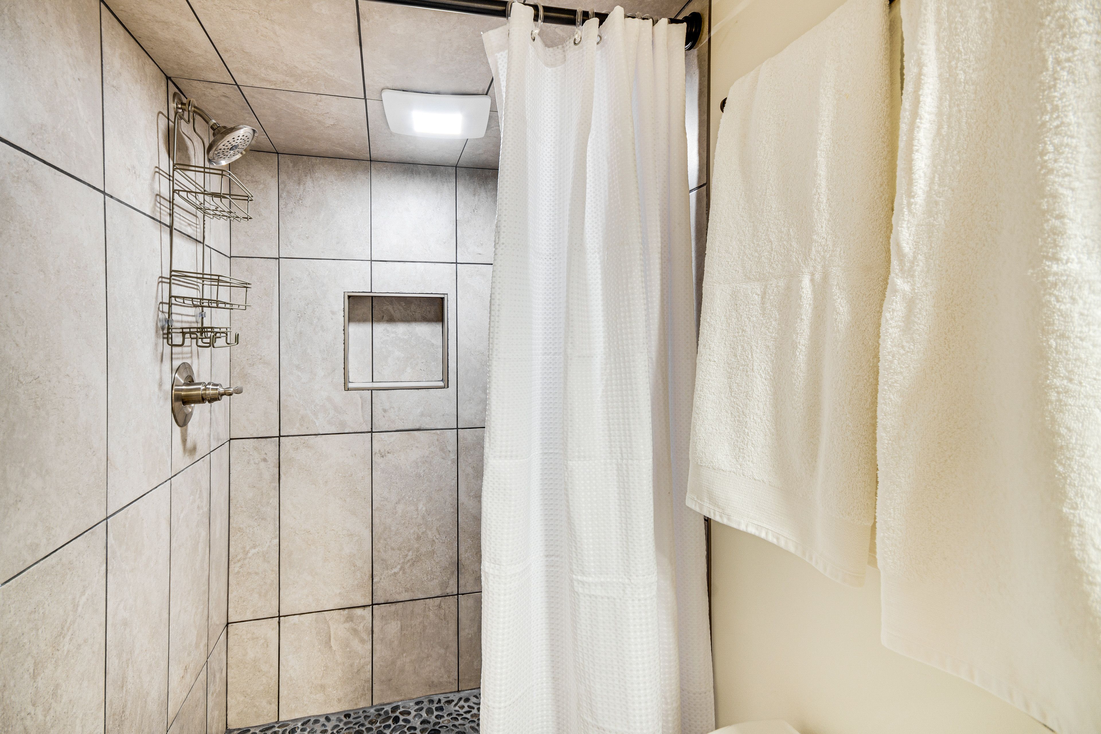 En-Suite Bathroom | Complimentary Toiletries | Hair Dryer