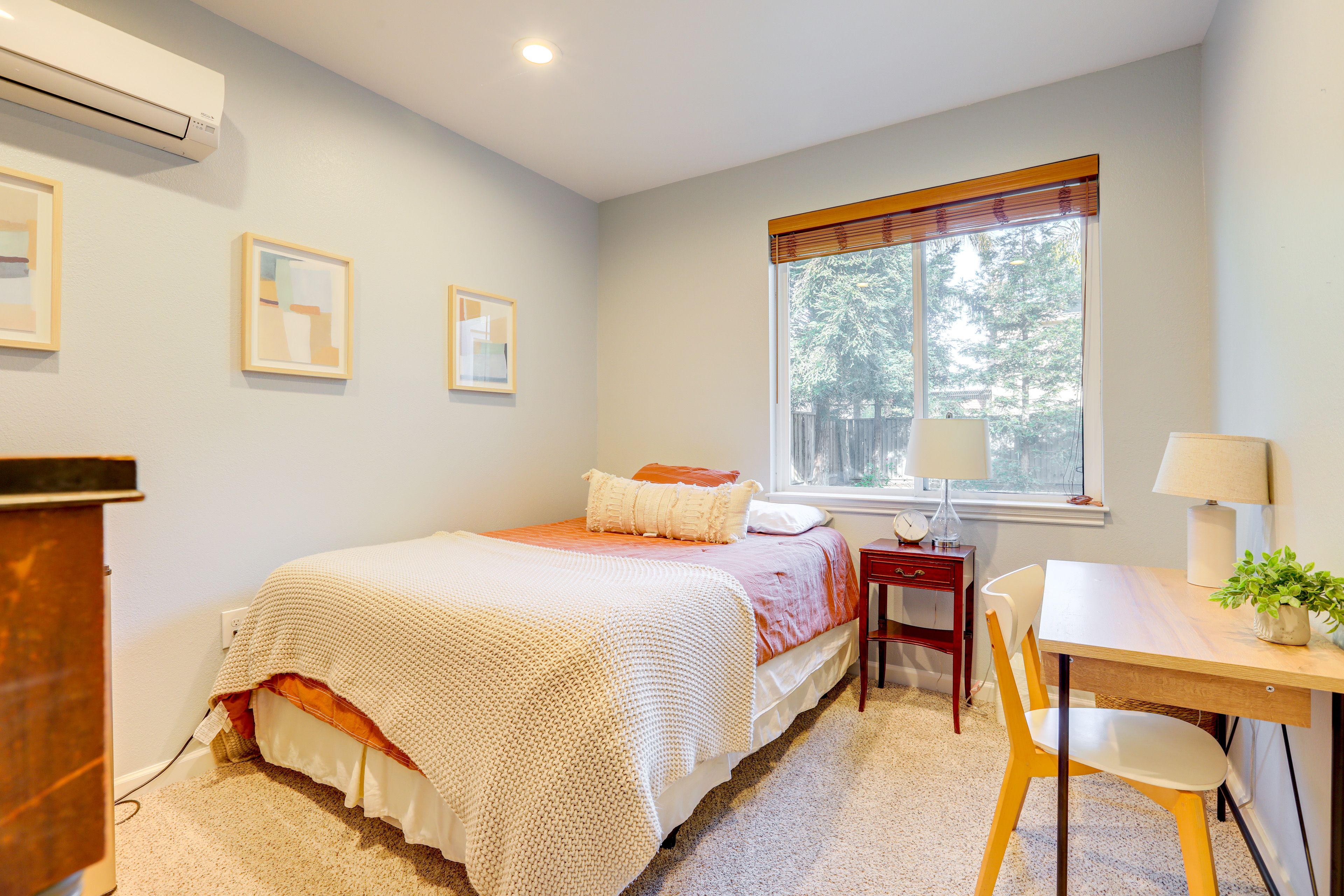 Bedroom 4 | Queen Bed | Smart TV w/ Cable | 1st Floor