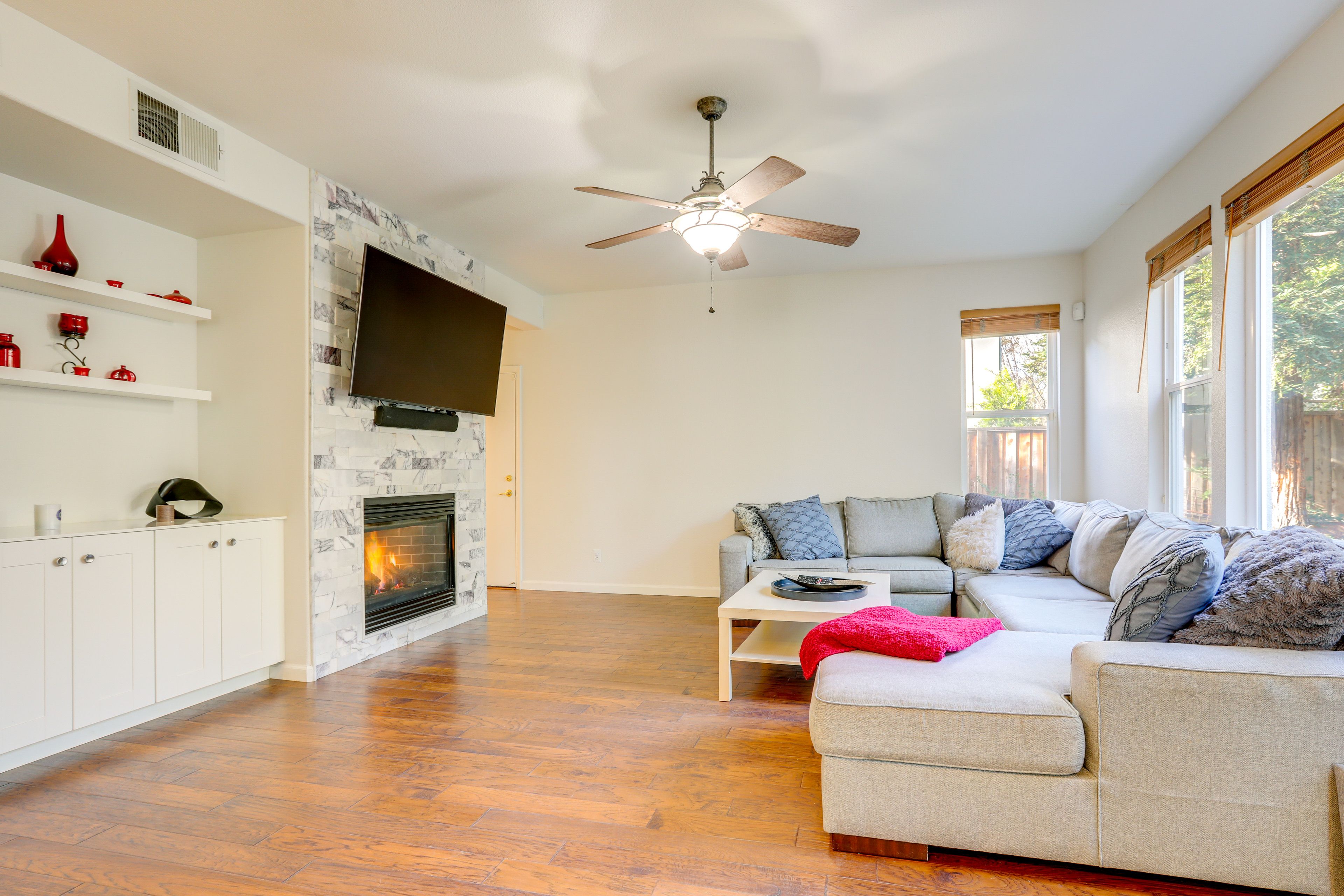 Back Living Area | 1st Floor