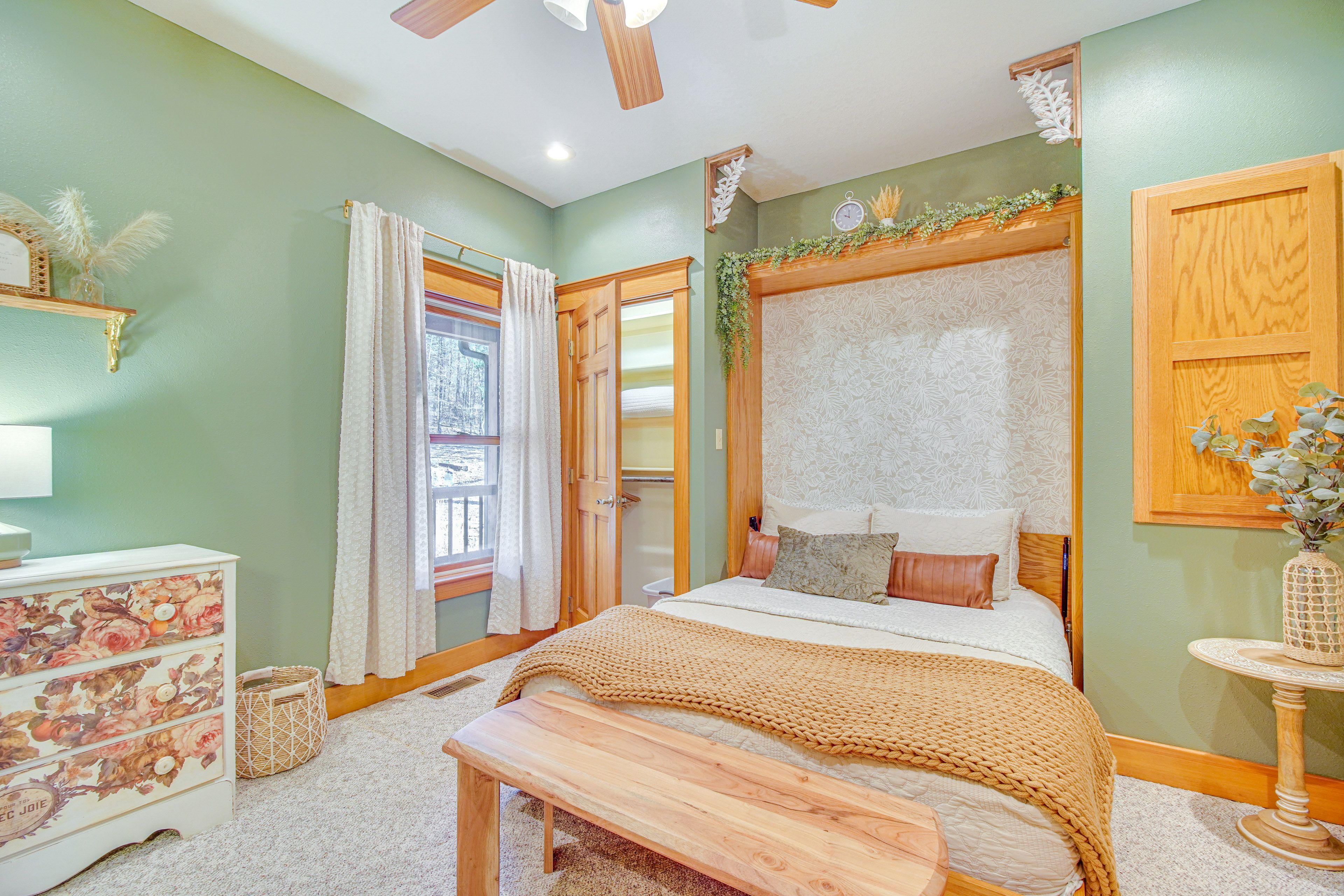 Bedroom 2 | Full Bed