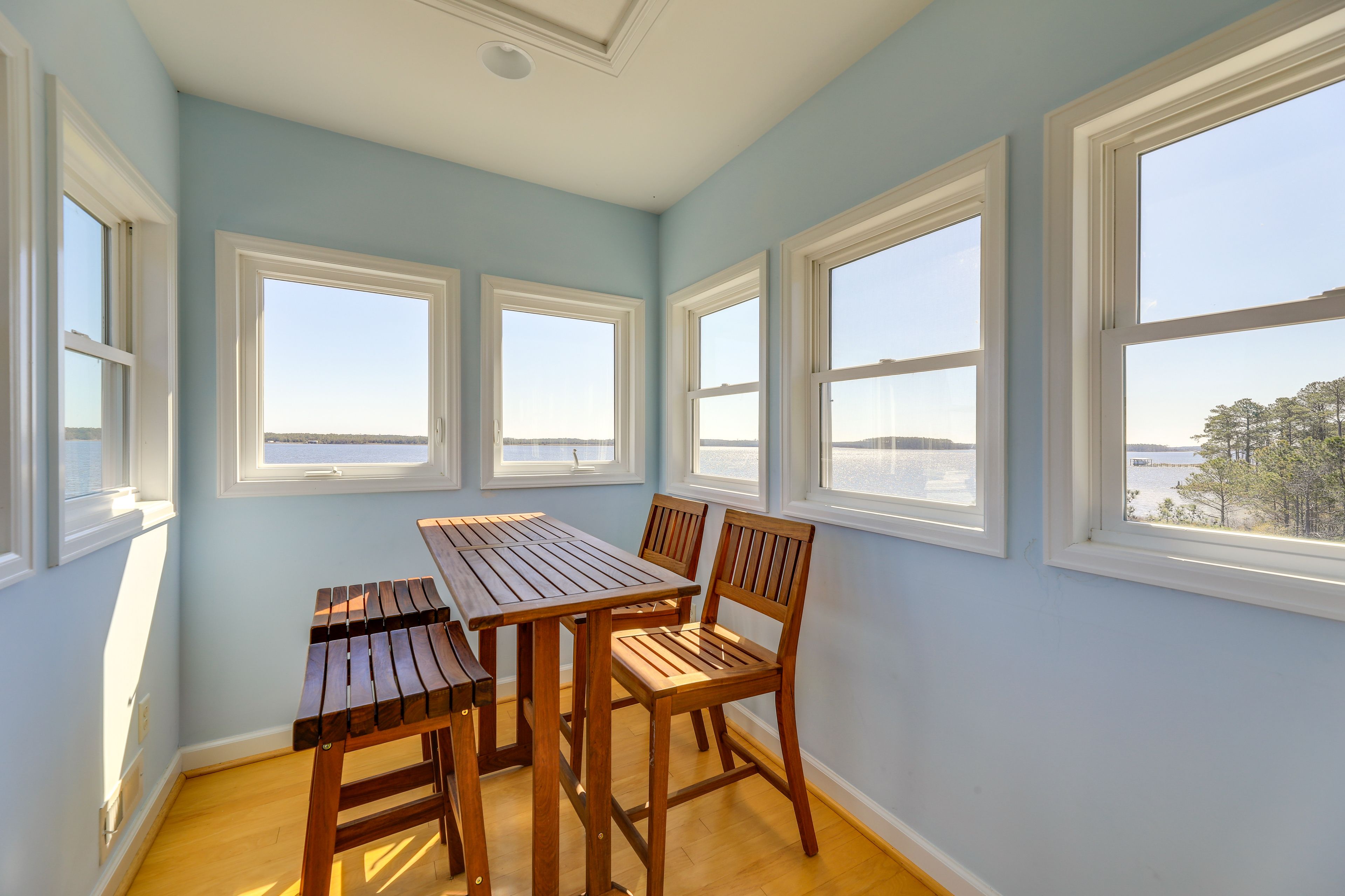 Interior | Multi-Level Home | Bedrooms/Full Bathroom on Entry Level